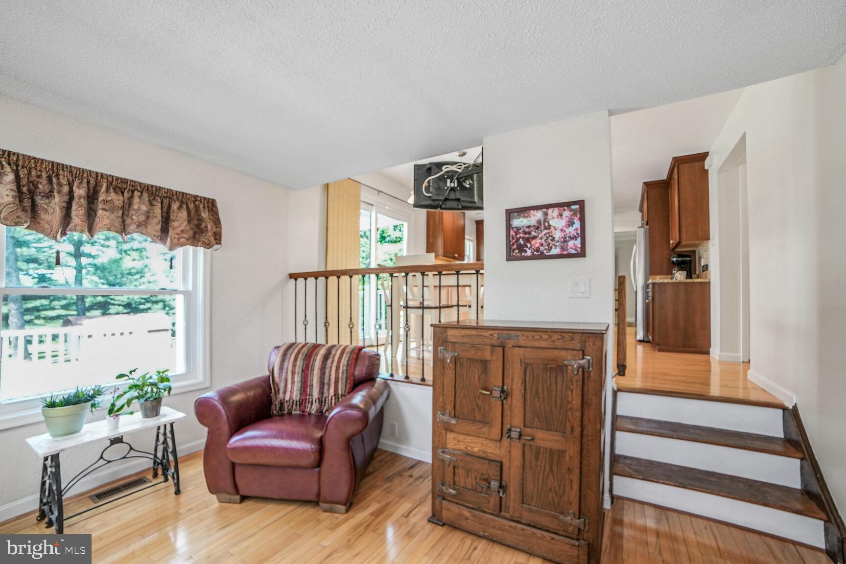 WEST FRIENDSHIP - Residential