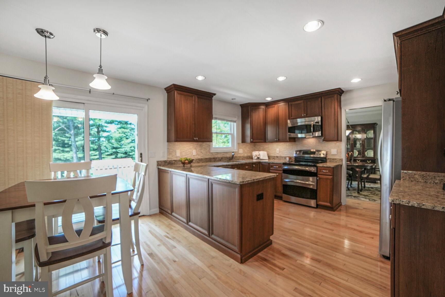 WEST FRIENDSHIP - Residential