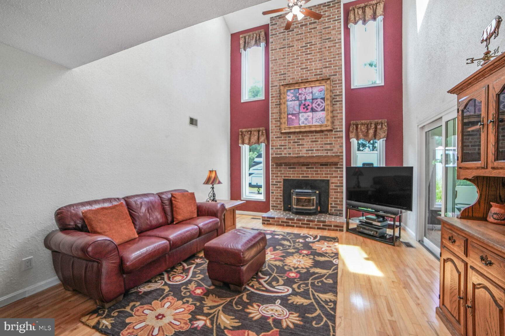 WEST FRIENDSHIP - Residential