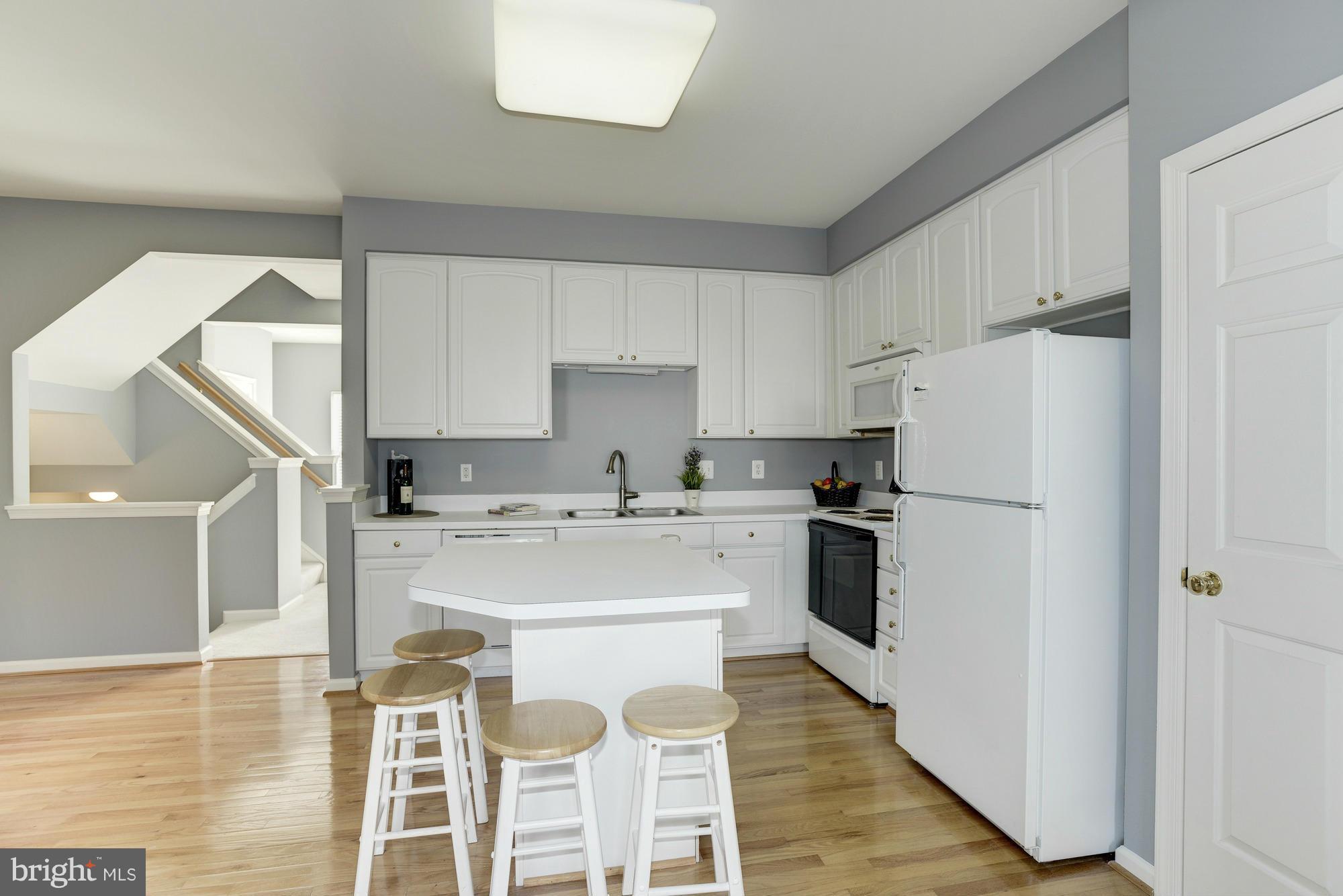 CENTRE RIDGE - Residential