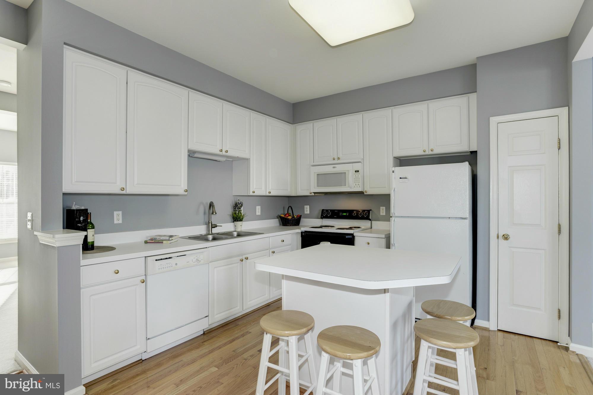 CENTRE RIDGE - Residential