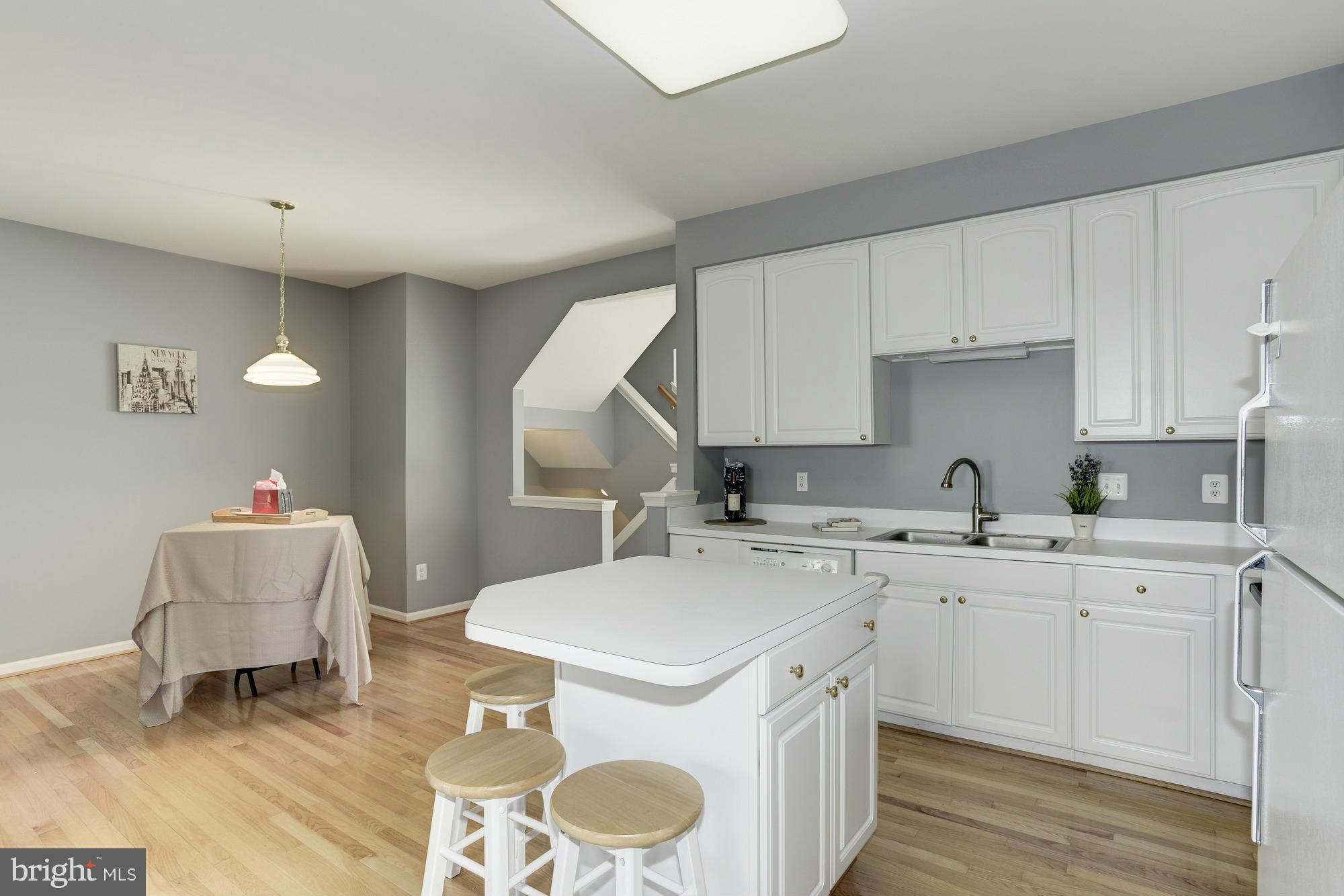 CENTRE RIDGE - Residential