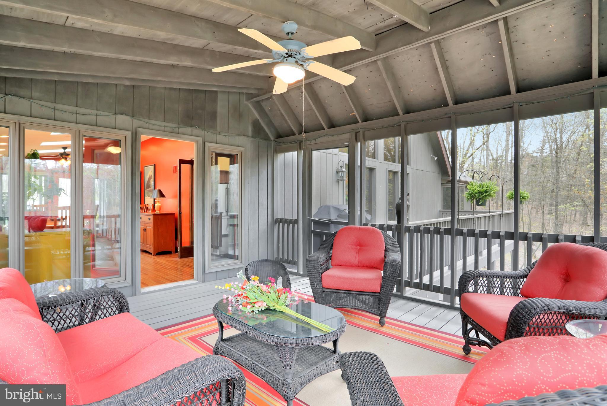 THE WOODS - Residential