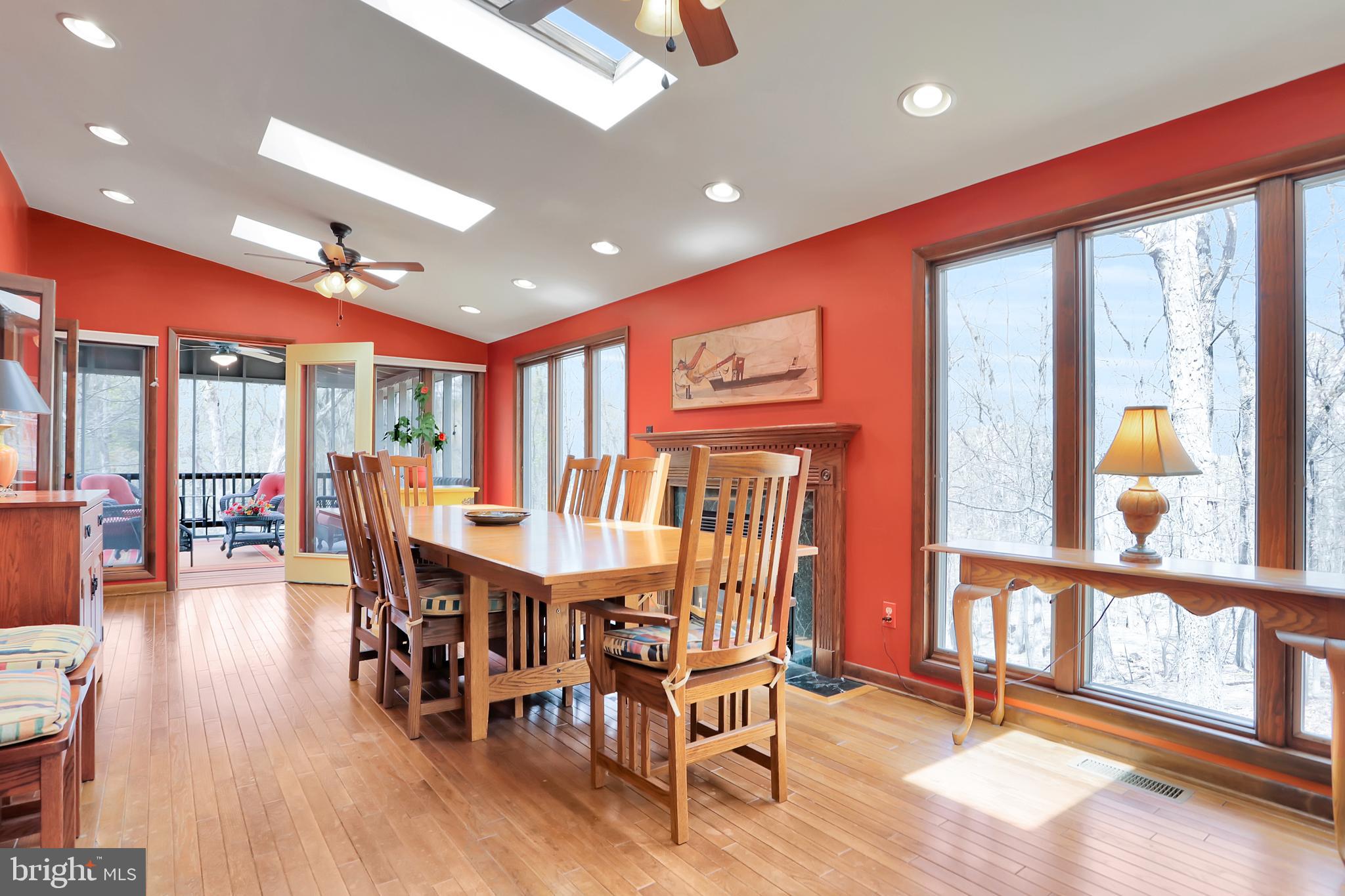 THE WOODS - Residential