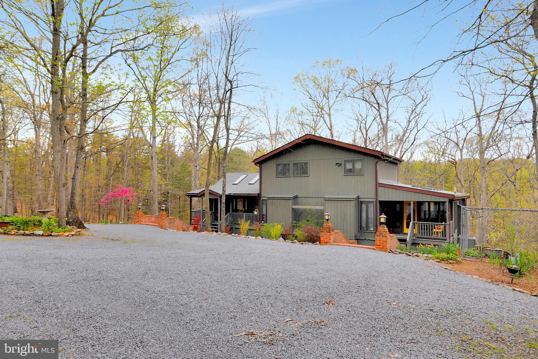 THE WOODS - Residential