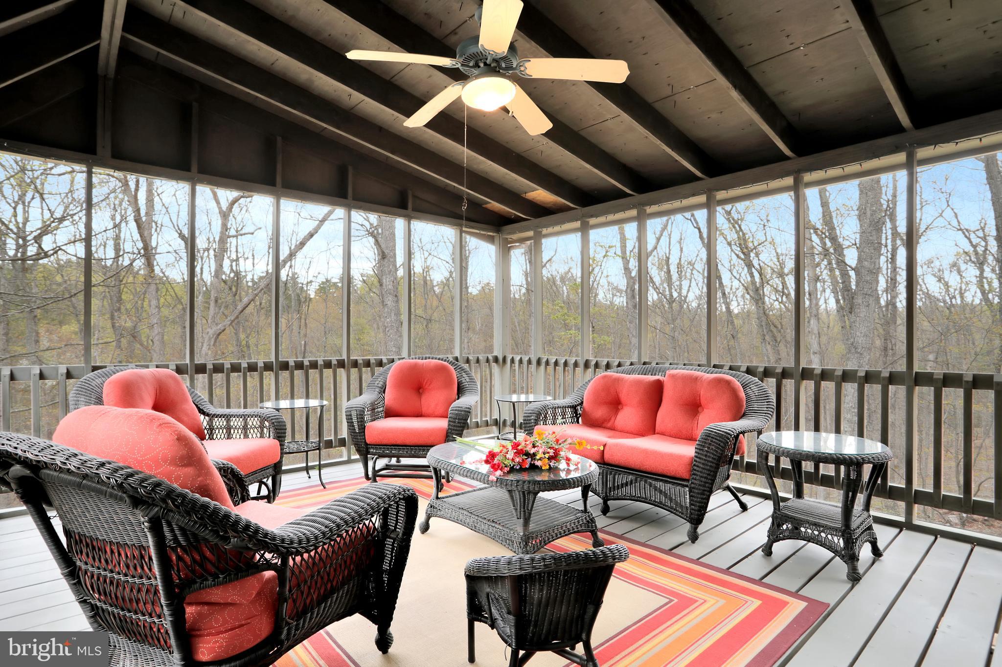 THE WOODS - Residential