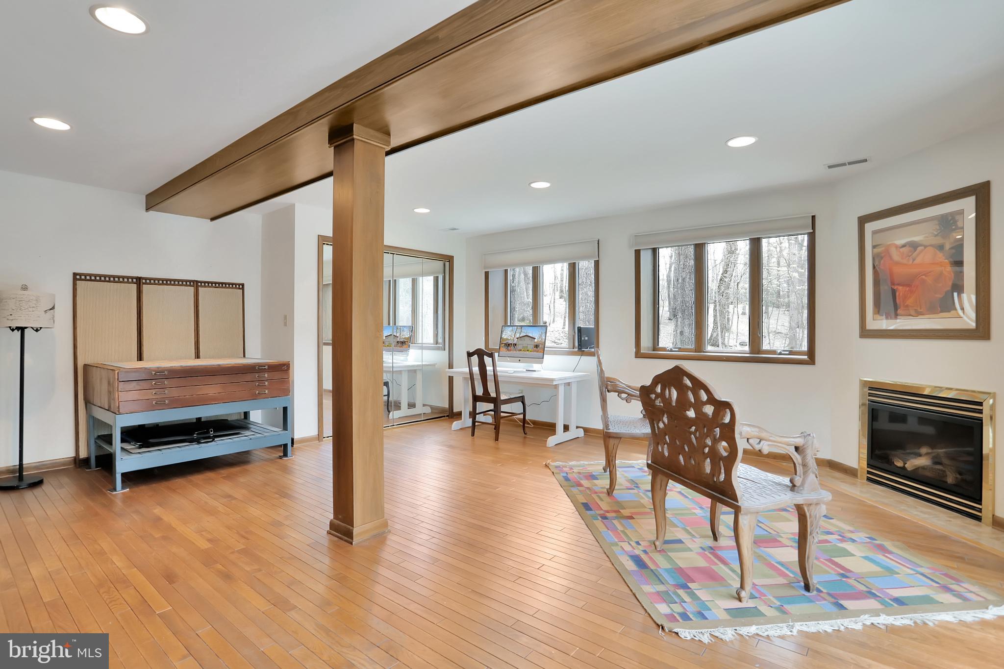 THE WOODS - Residential