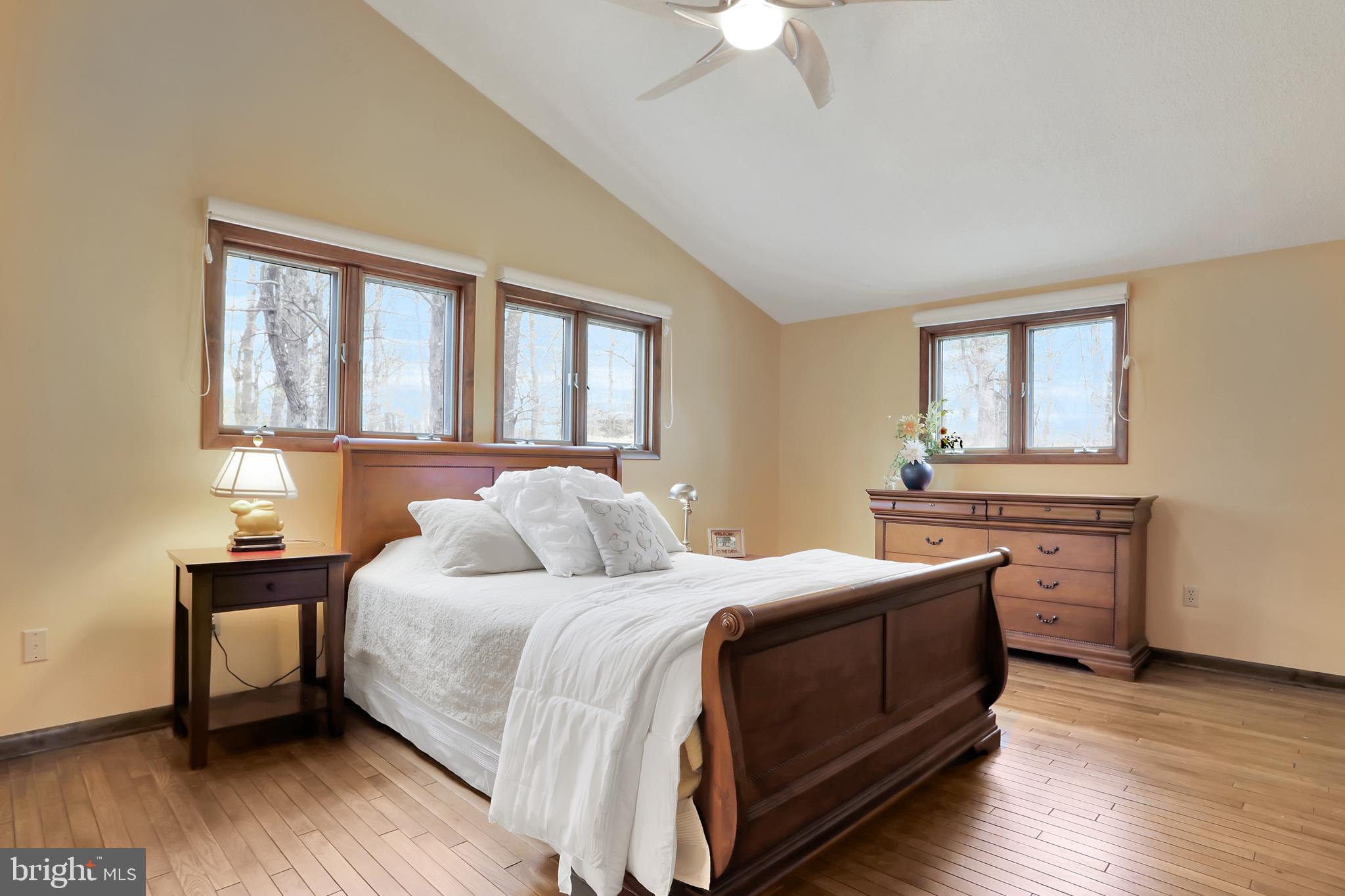 THE WOODS - Residential