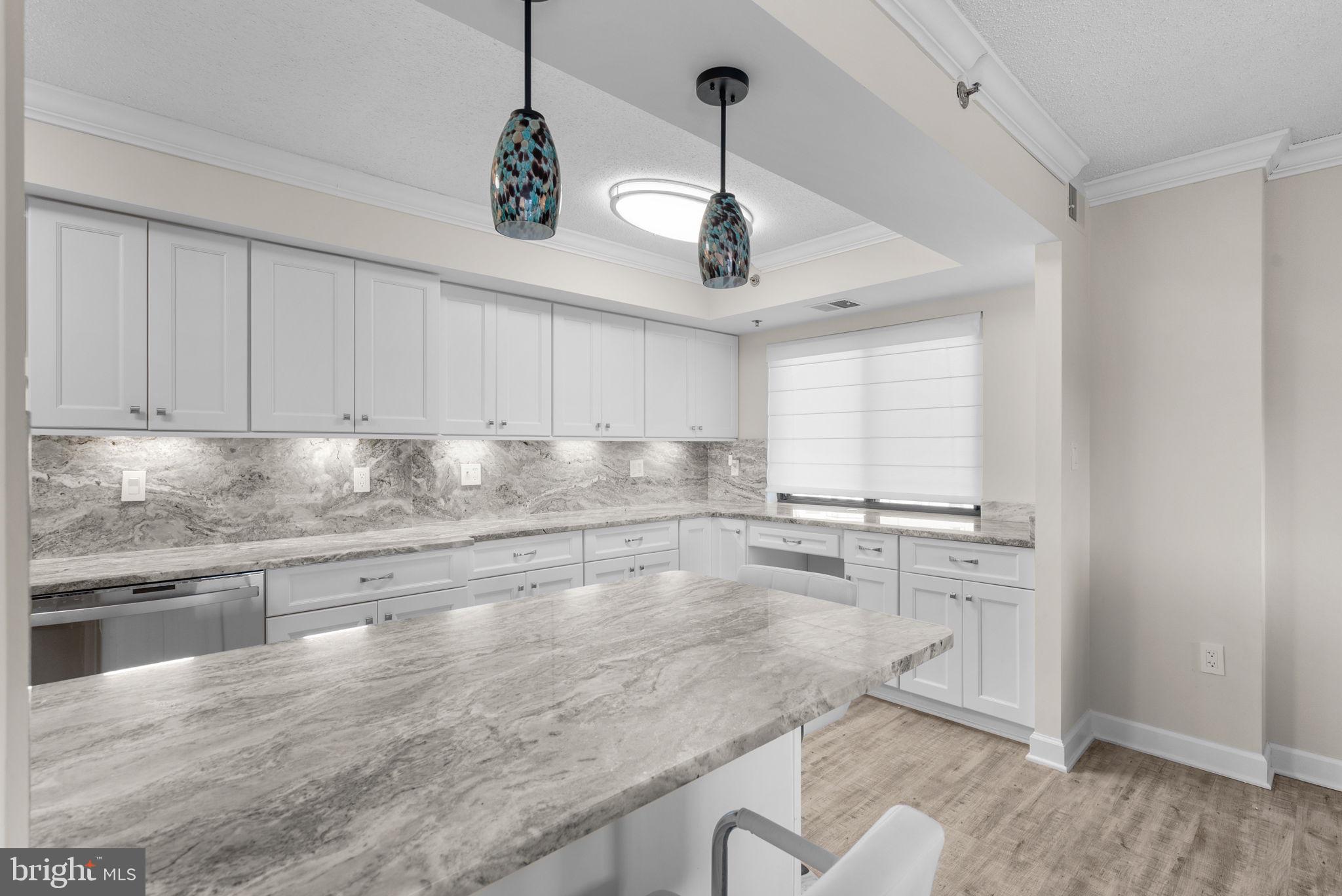 LEISURE WORLD - Residential