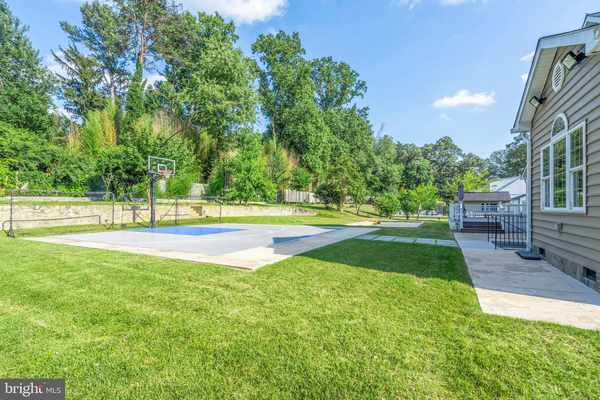 HICKORY HALL ESTATES - Residential