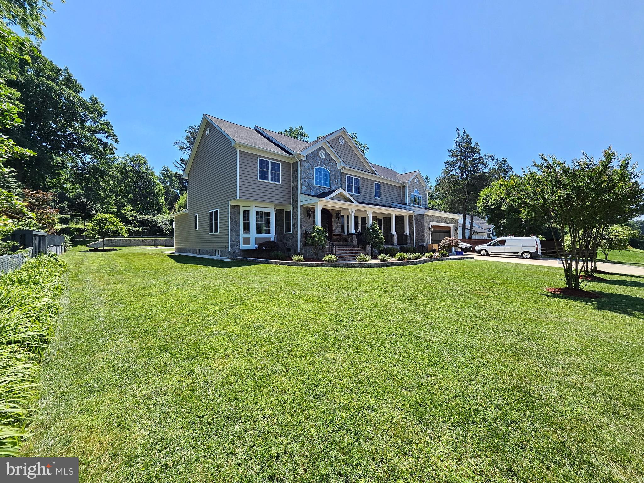 HICKORY HALL ESTATES - Residential