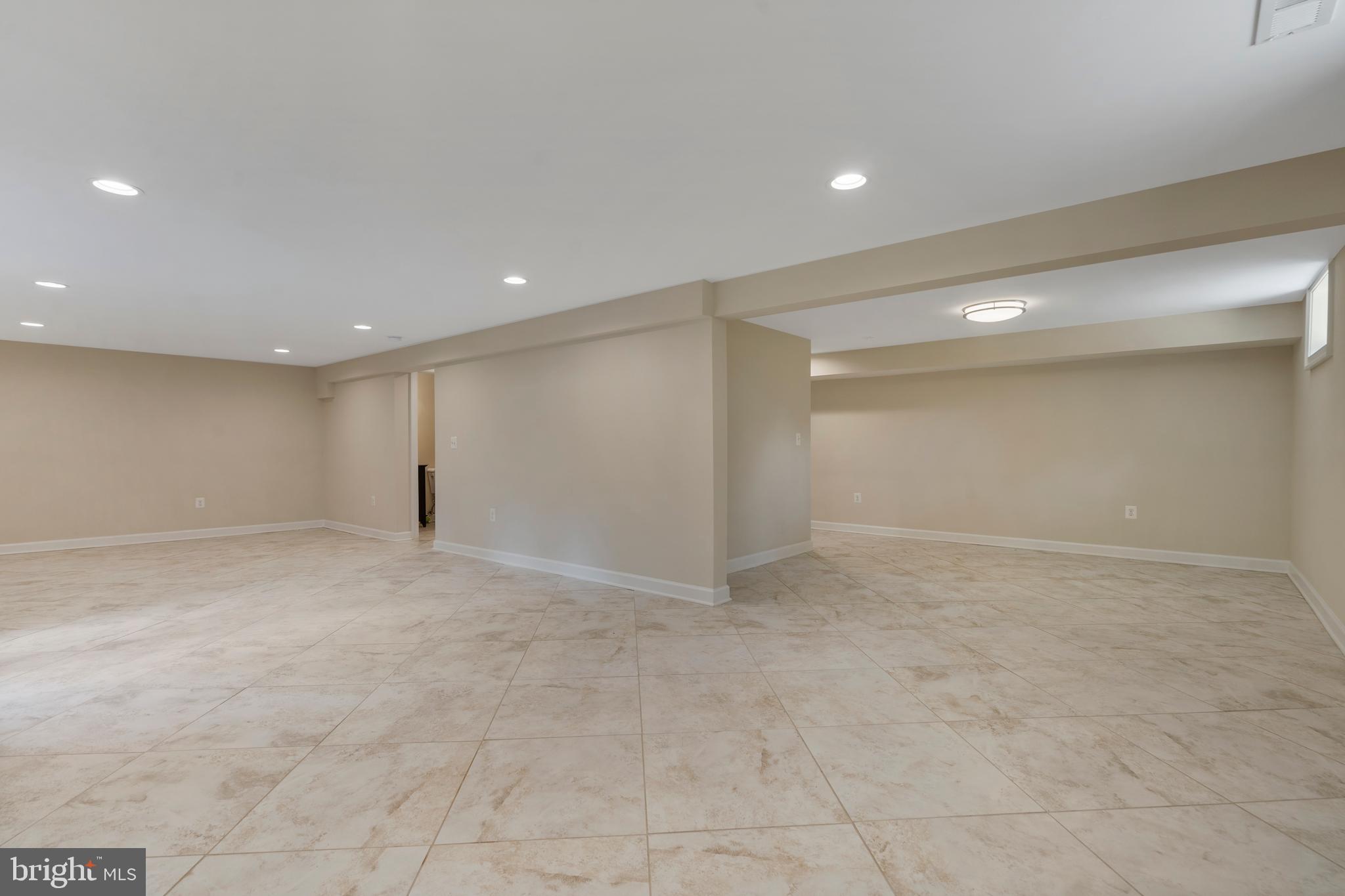 HICKORY HALL ESTATES - Residential