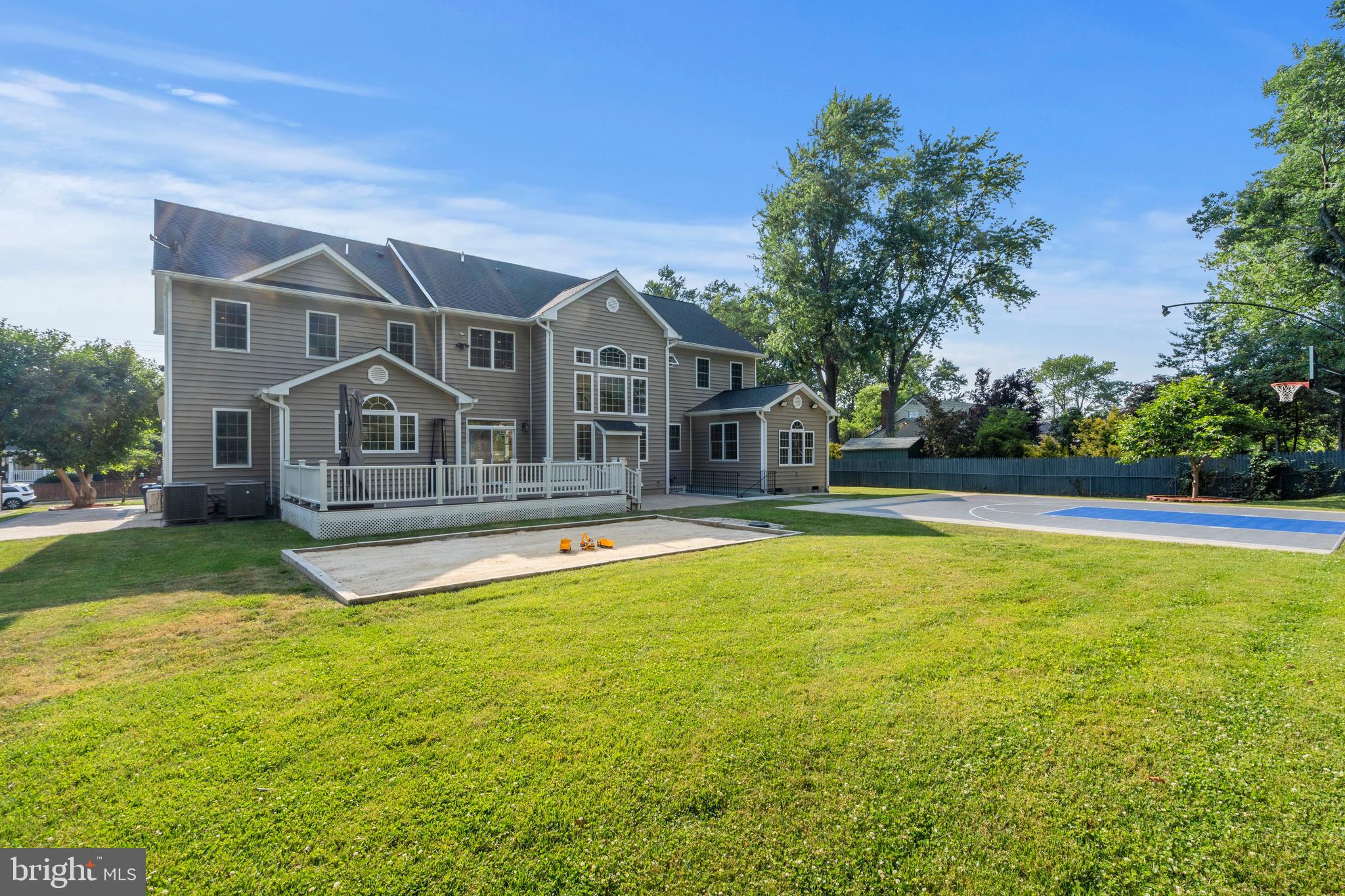 HICKORY HALL ESTATES - Residential