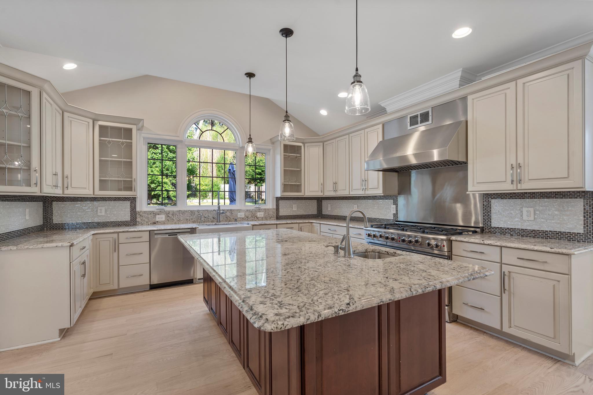 HICKORY HALL ESTATES - Residential