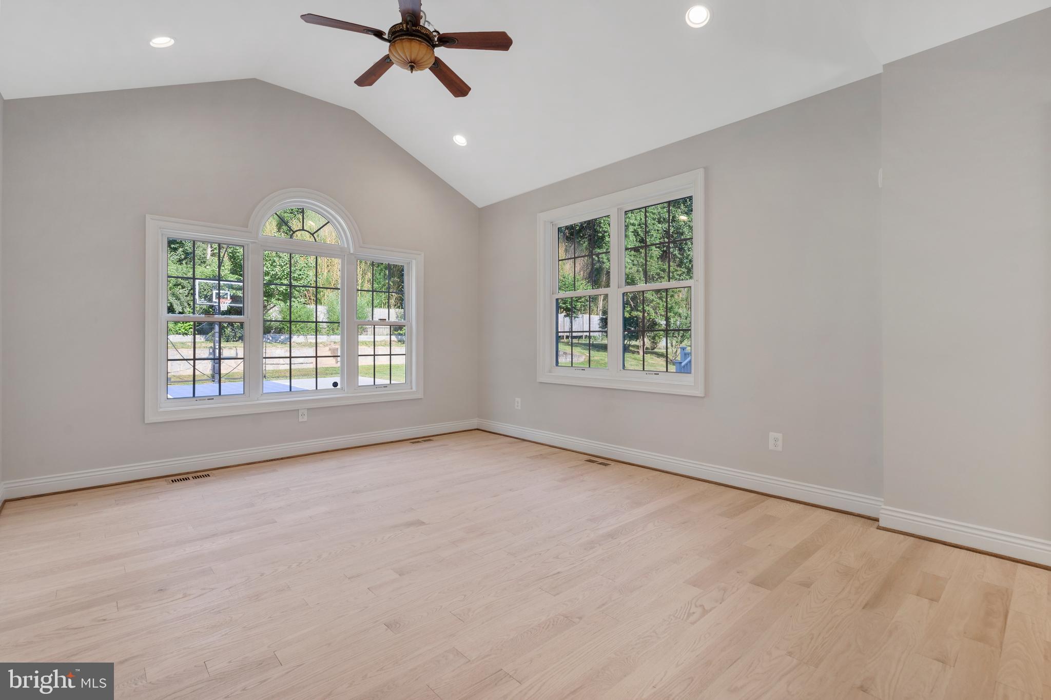 HICKORY HALL ESTATES - Residential