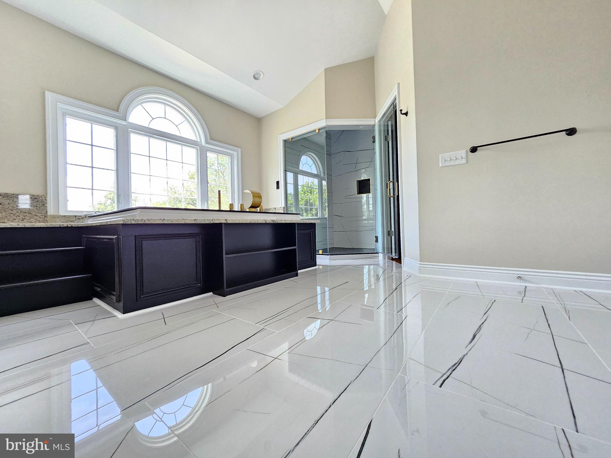 HICKORY HALL ESTATES - Residential