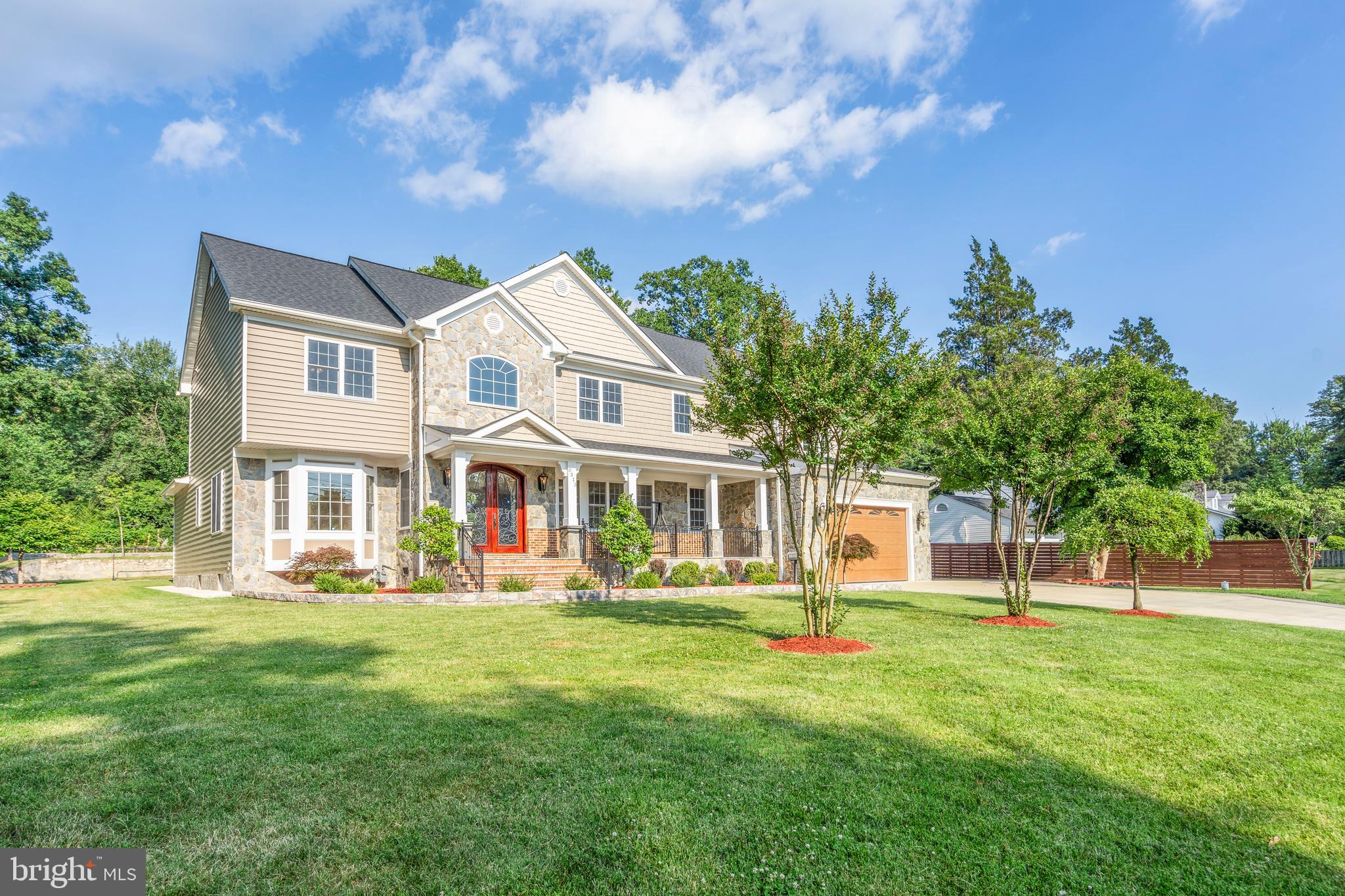 HICKORY HALL ESTATES - Residential