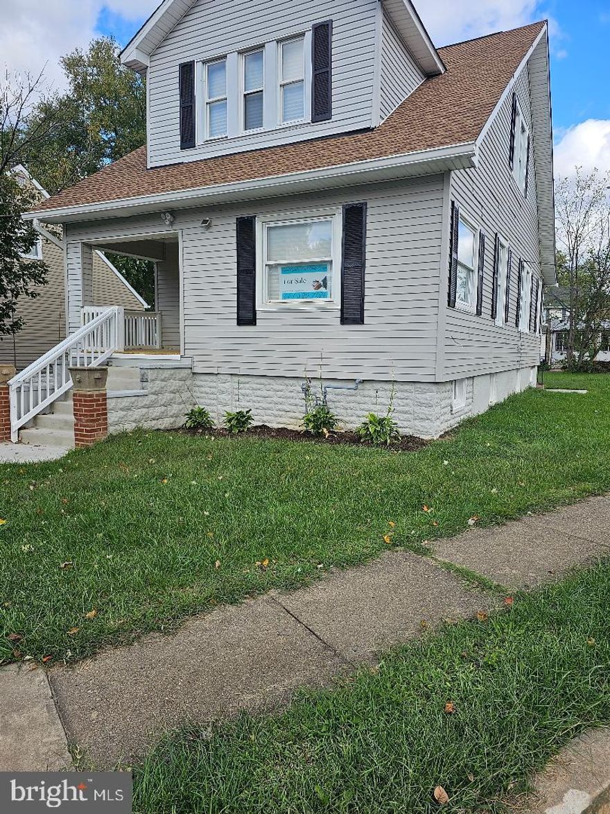 Updated 4 Bedroom 2 Full Bath Home  Situated On Large Corner Lot.  Home Has Brazilian Oak Hard Wood Floors,  New Carpet, Granite Counter Tops, Stainless Steel Appliances, Finished Basement, Laundry Room,  First Floor Master Bedroom with  Master Bath, Recess Lights, Ceiling Fans, Central Heat, Central Air.

Seller Will consider Settlement Help!!!!!!!