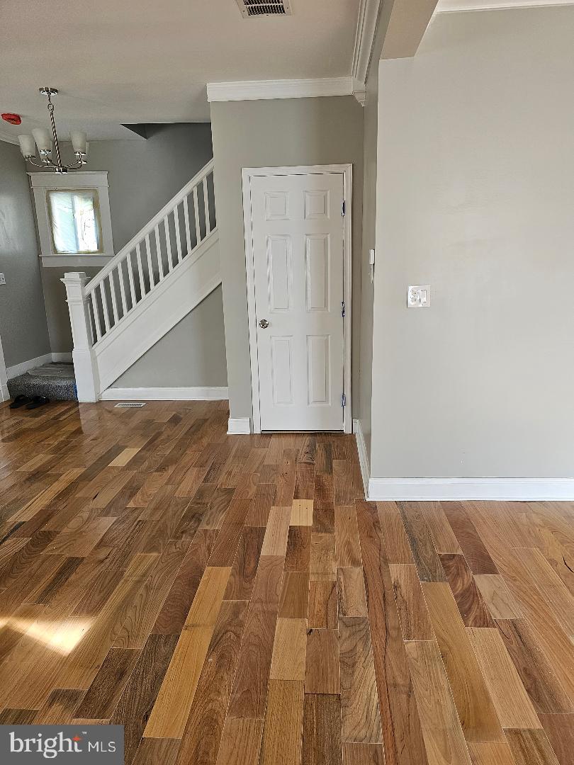 ROSEDALE - Residential