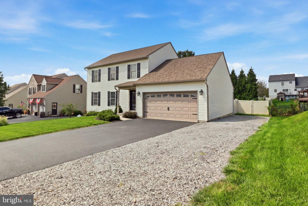 Photo of 150 Bitternut Rd, MOUNT WOLF, PA 17347 (MLS # PAYK2111856)