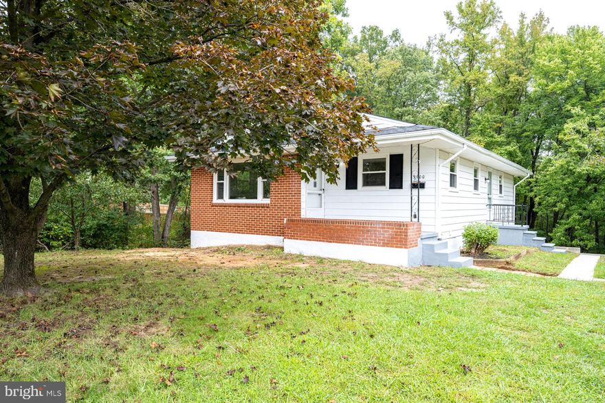 Welcome to this spacious 6-bedroom, 2-bathroom home! Perfect for a large family or rental income potential. Modern kitchen, abundant natural light, and a backyard ready for your personal touch. Located in Lanham, it's an investment in your future. Don't miss out – schedule a viewing today!
