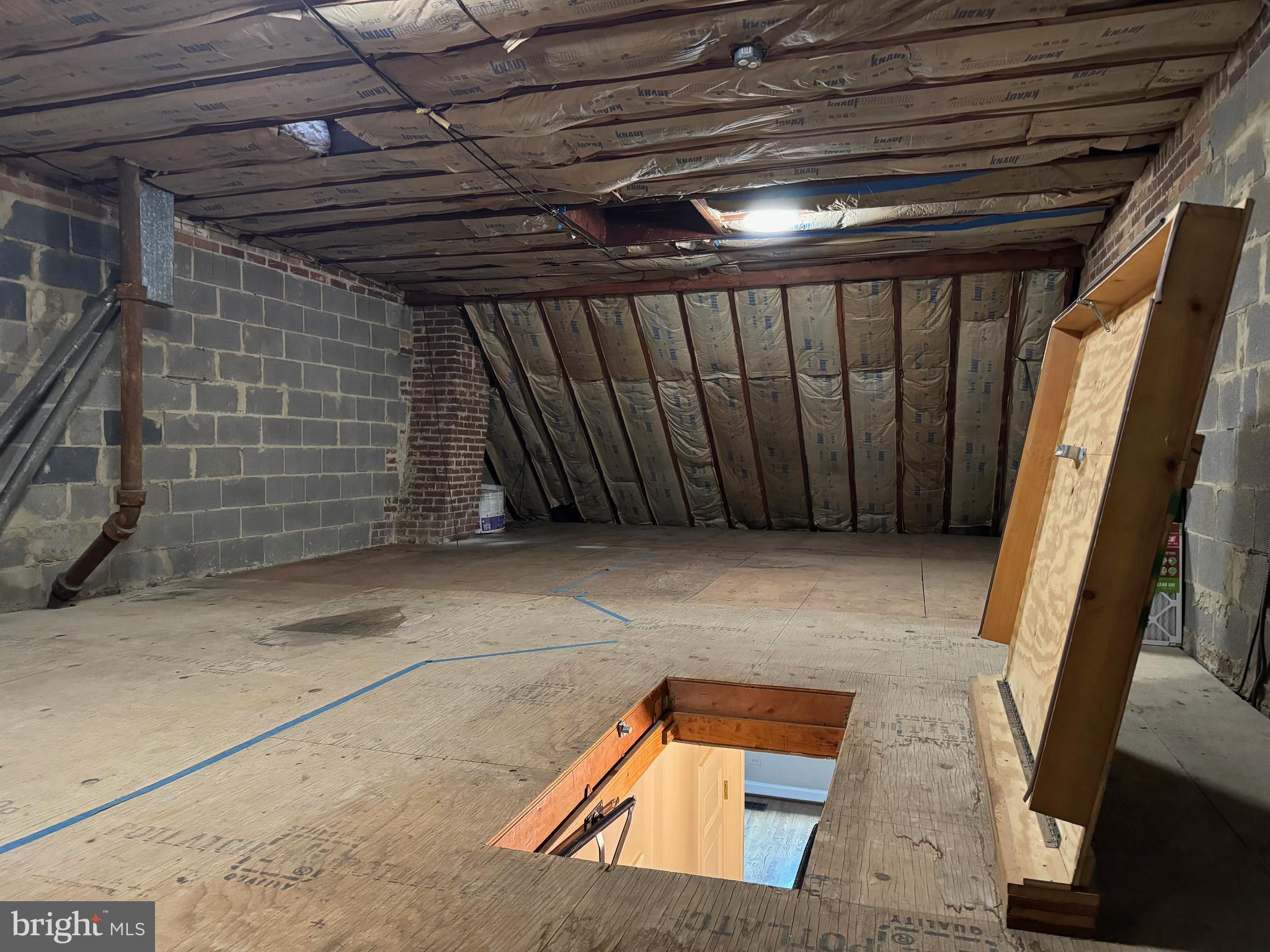 BRANDT TOWNHOUSE - Residential