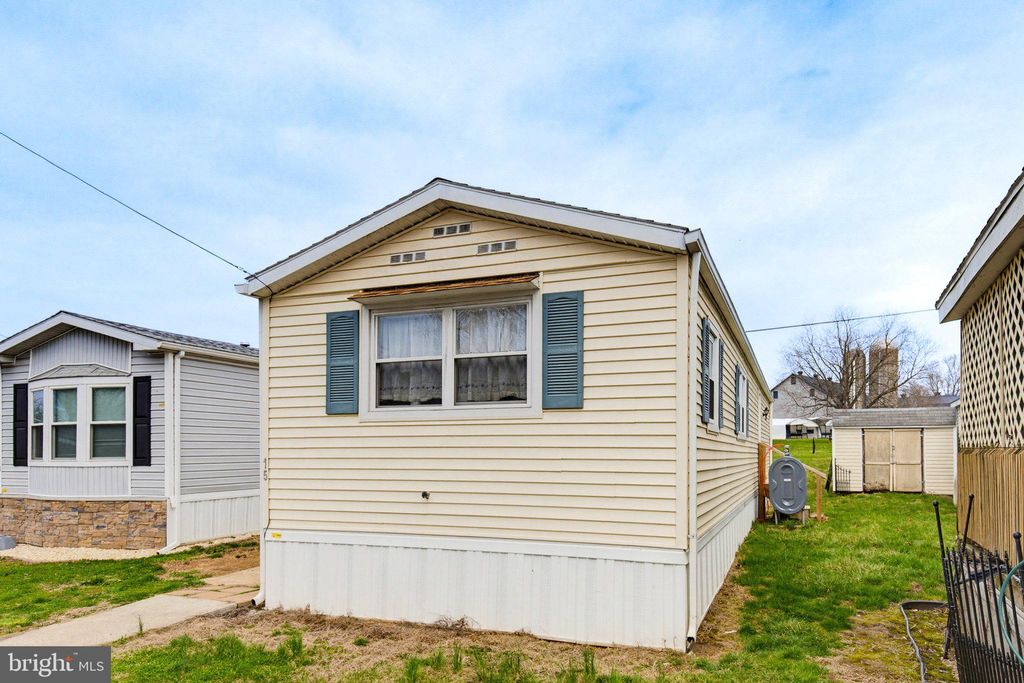 Photo of 15 Conestoga Manor, LEOLA, PA 17540 (MLS # PALA2085190)