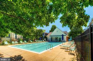 SUMMERS GROVE - Residential Lease