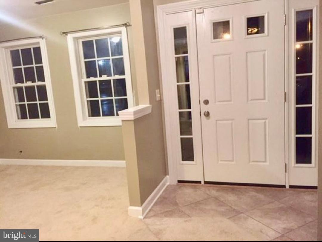 SUMMERS GROVE - Residential Lease