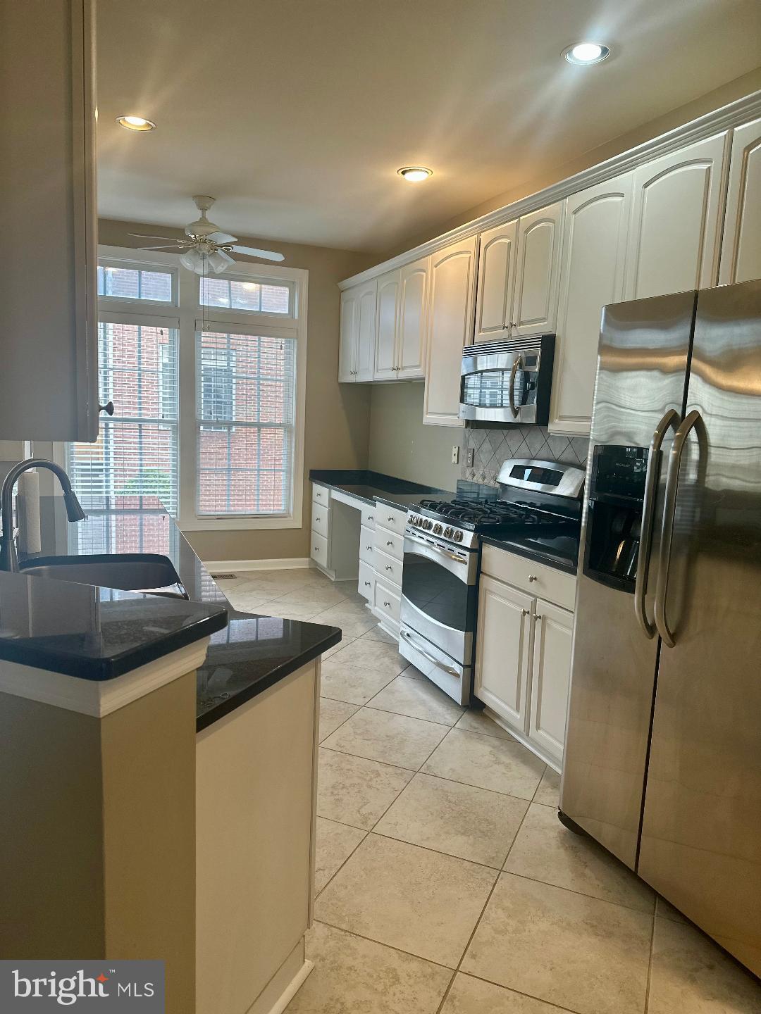 SUMMERS GROVE - Residential Lease