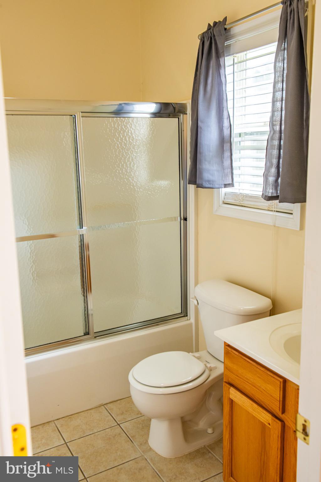 APPLE KNOLLS - Residential