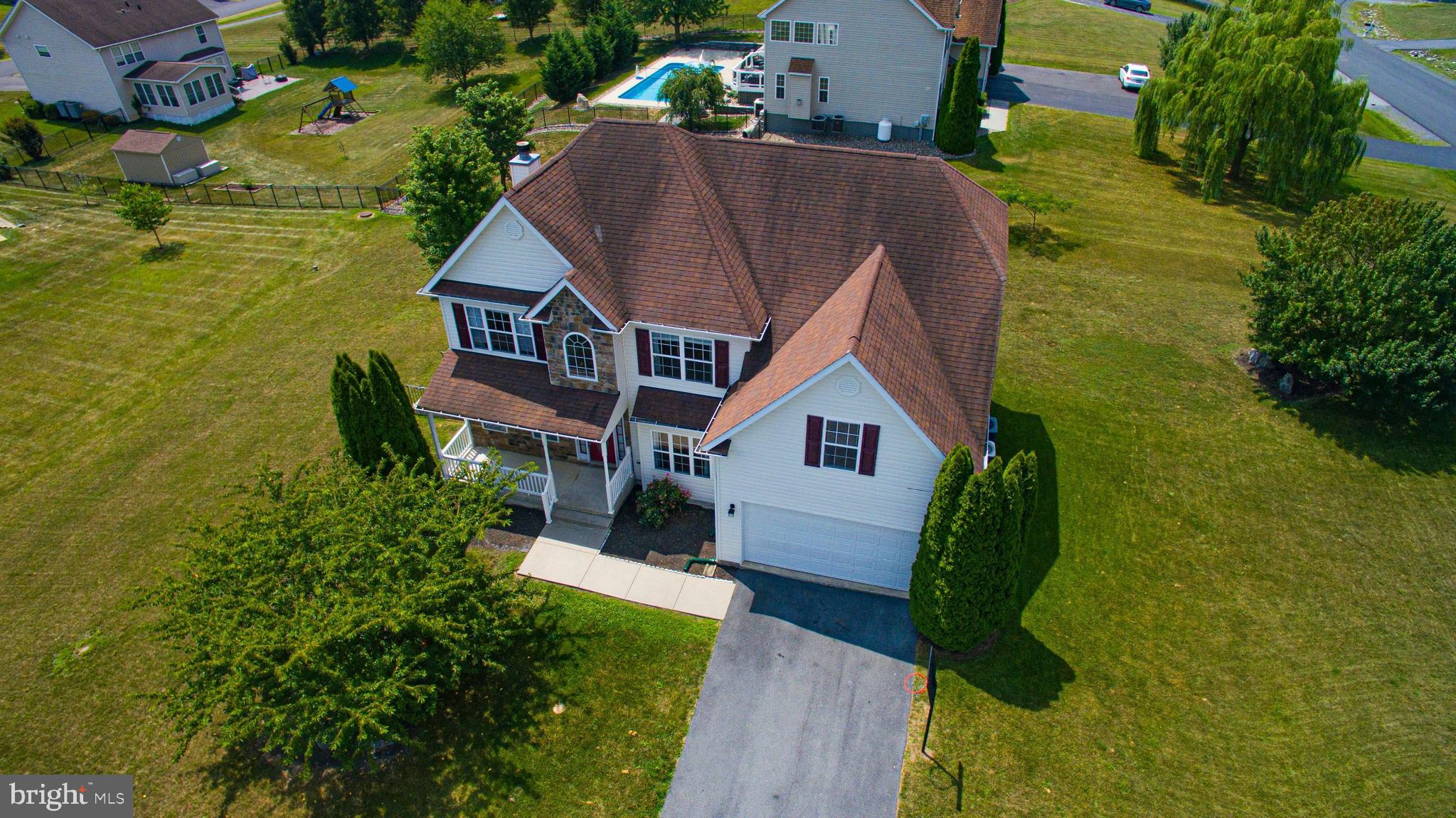 APPLE KNOLLS - Residential