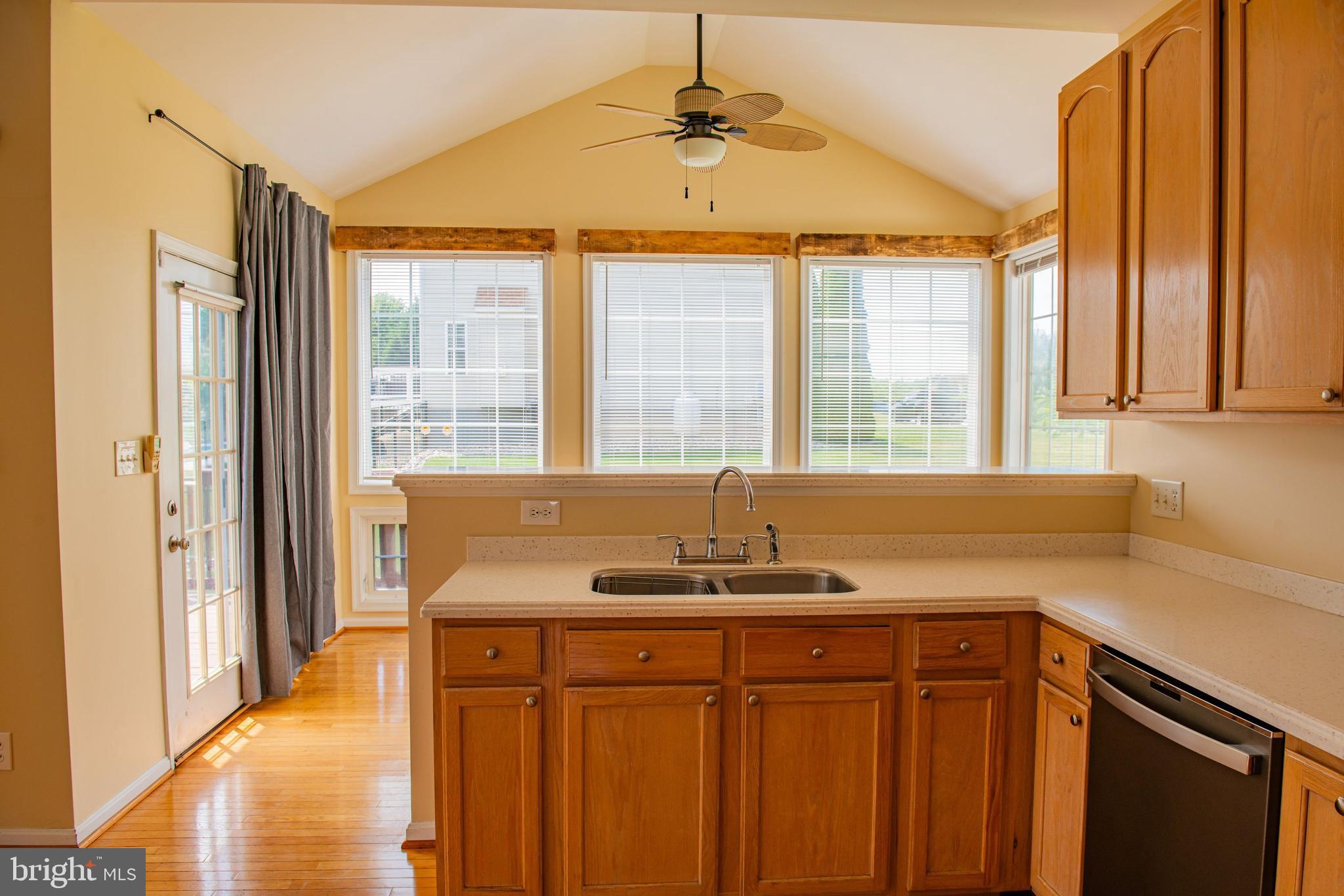 APPLE KNOLLS - Residential