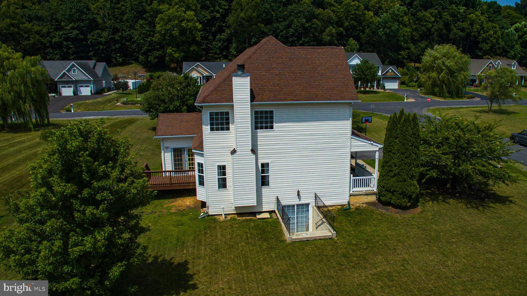 APPLE KNOLLS - Residential