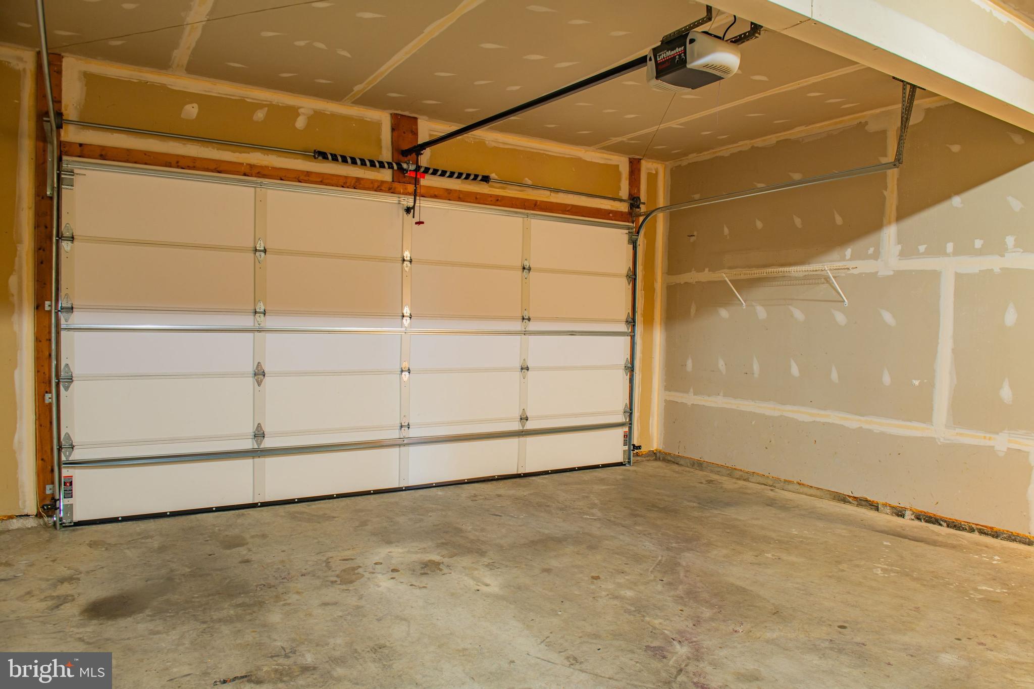 APPLE KNOLLS - Residential