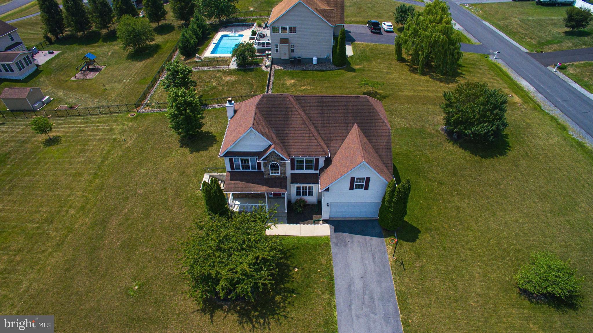 APPLE KNOLLS - Residential