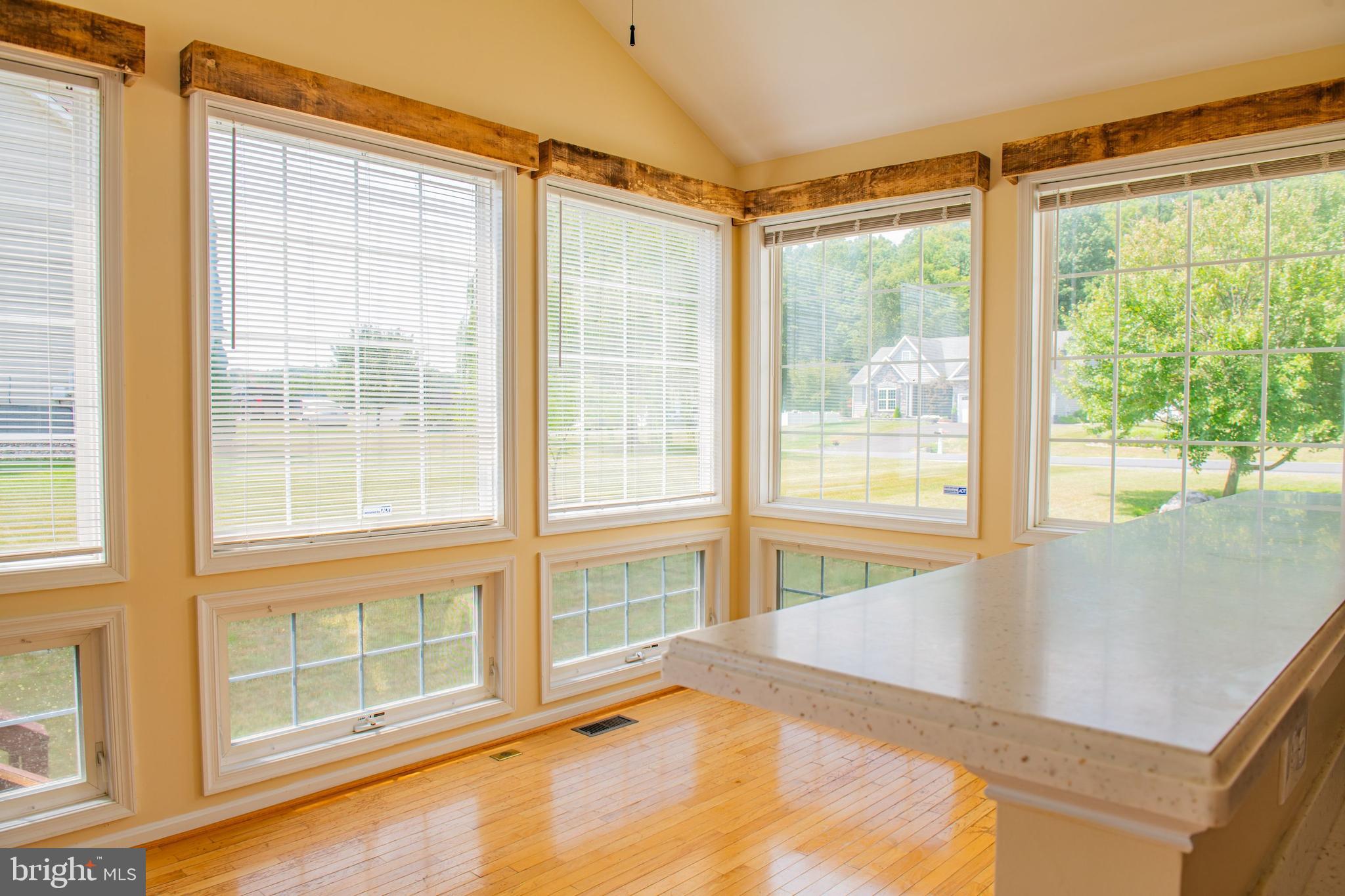 APPLE KNOLLS - Residential