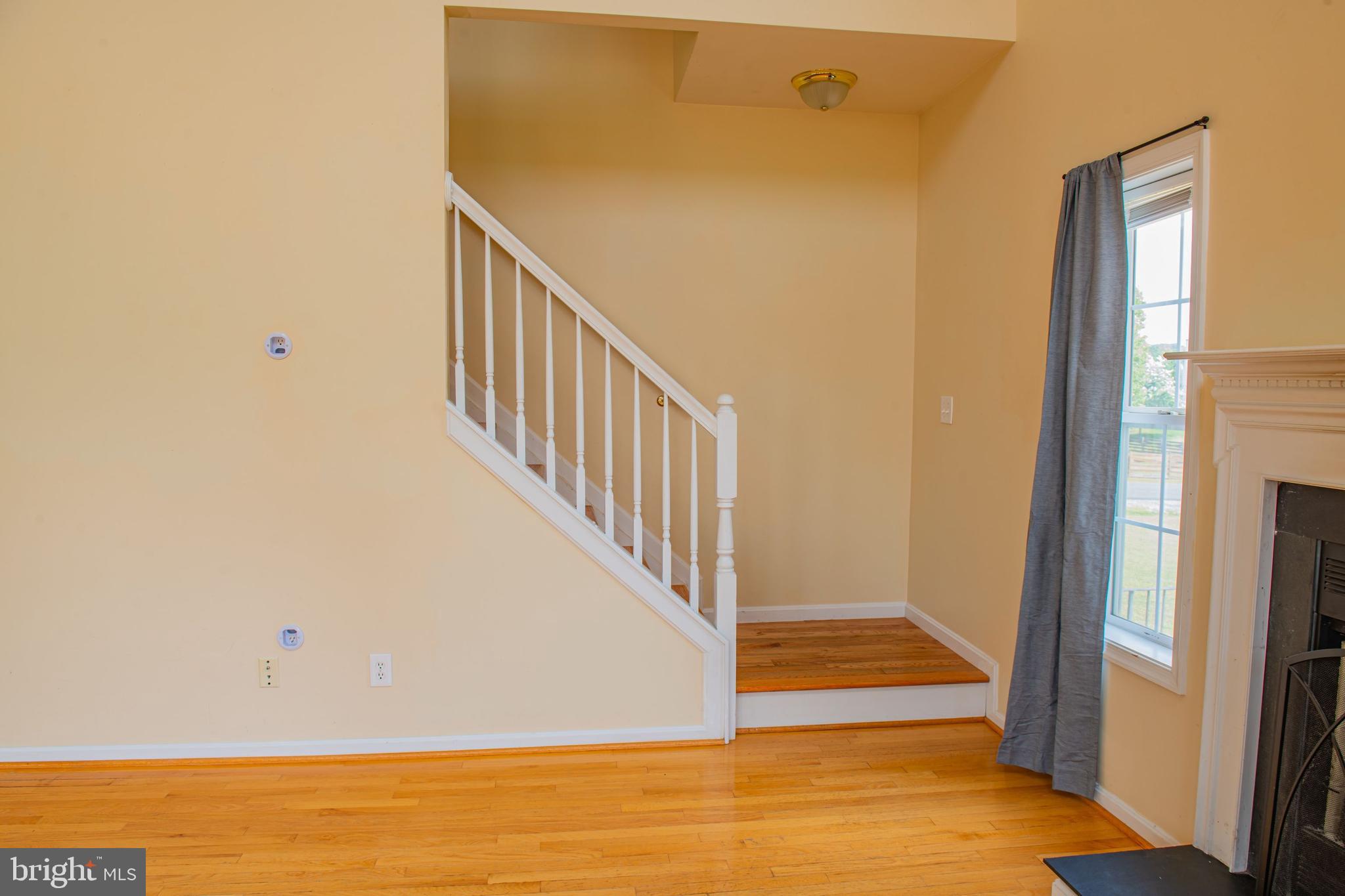 APPLE KNOLLS - Residential