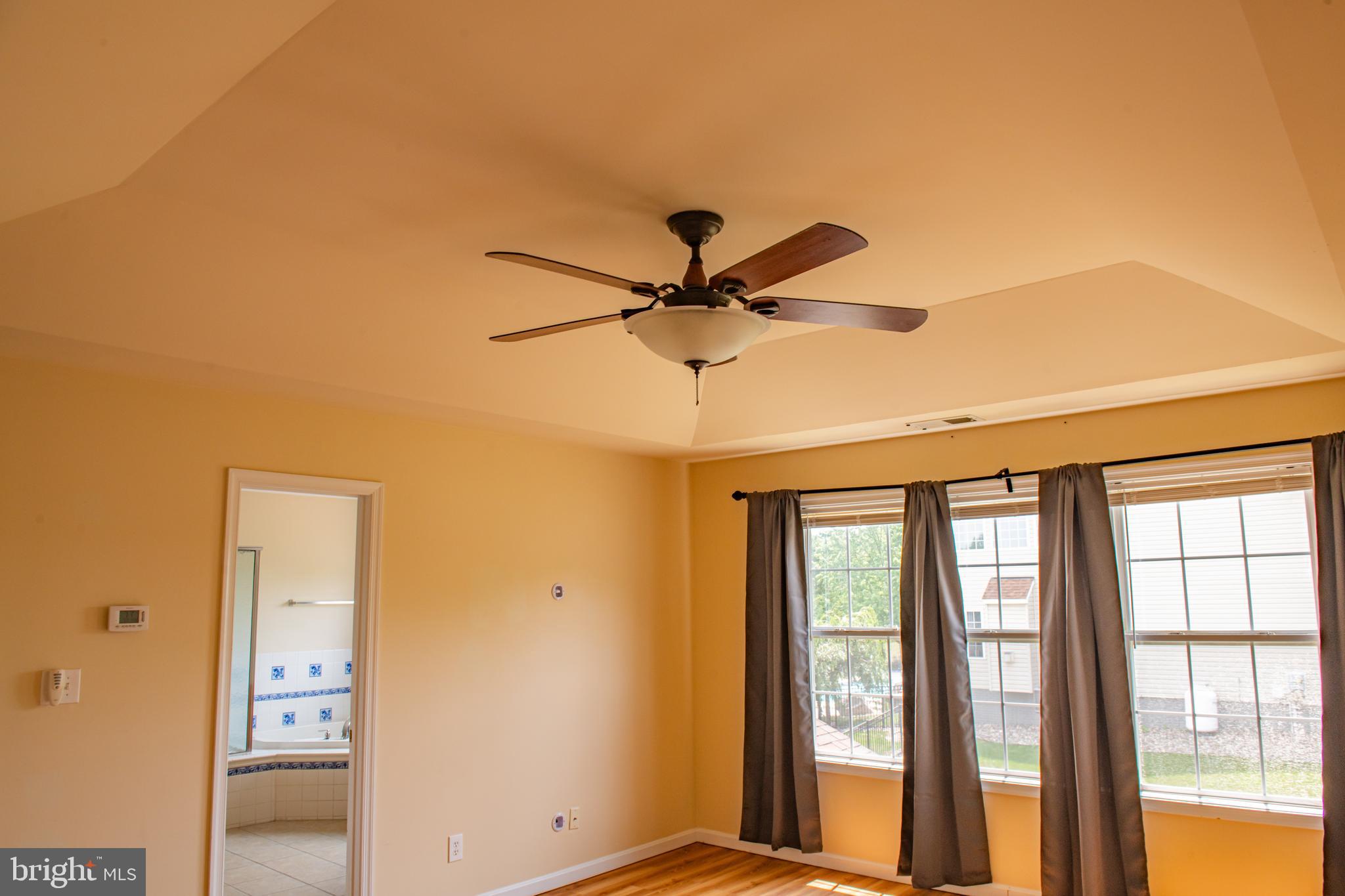 APPLE KNOLLS - Residential