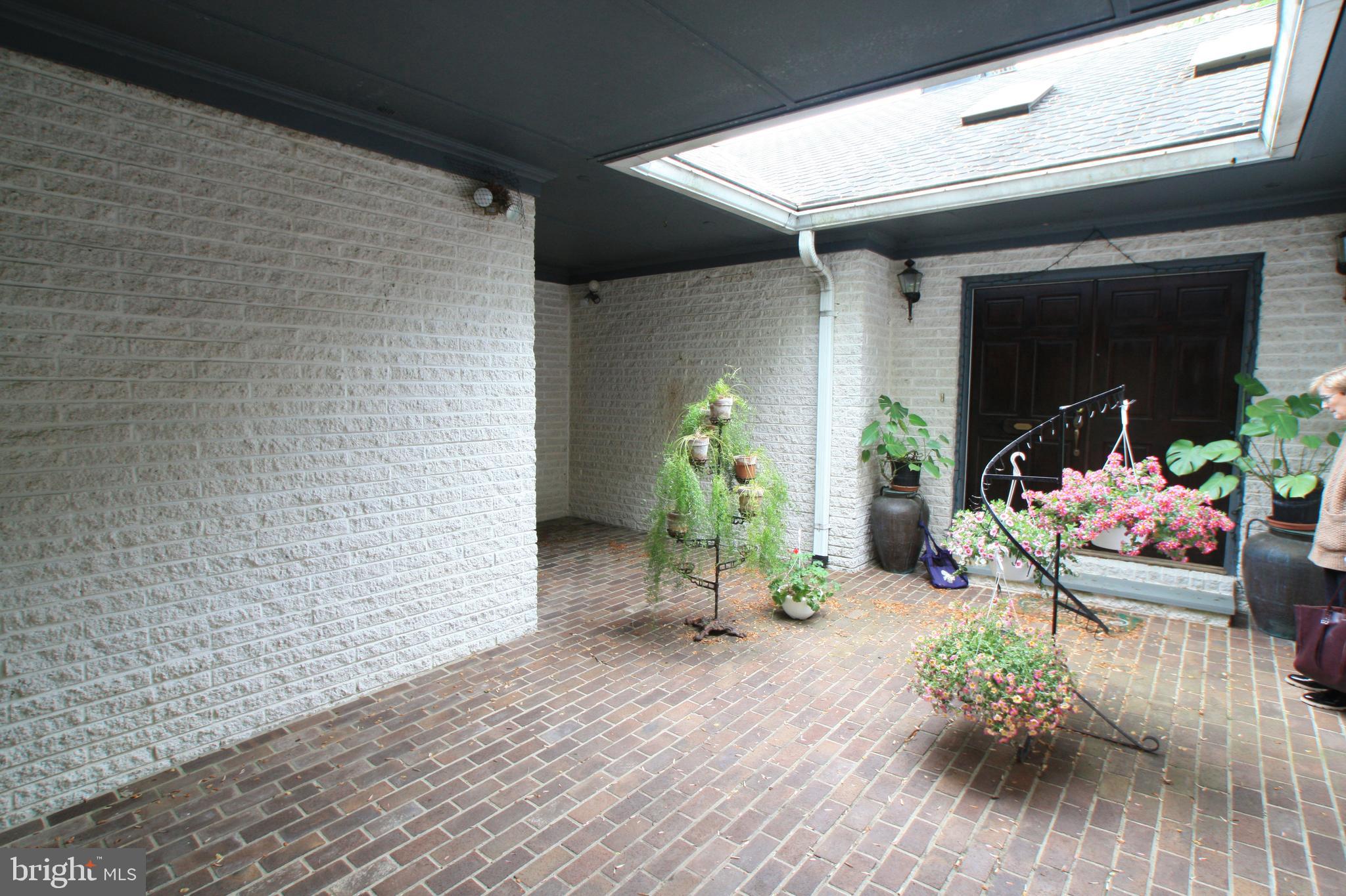 FAWSETT FARMS MANOR - Residential