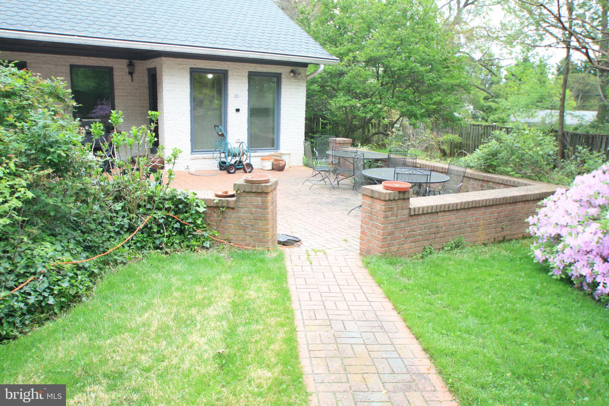 FAWSETT FARMS MANOR - Residential