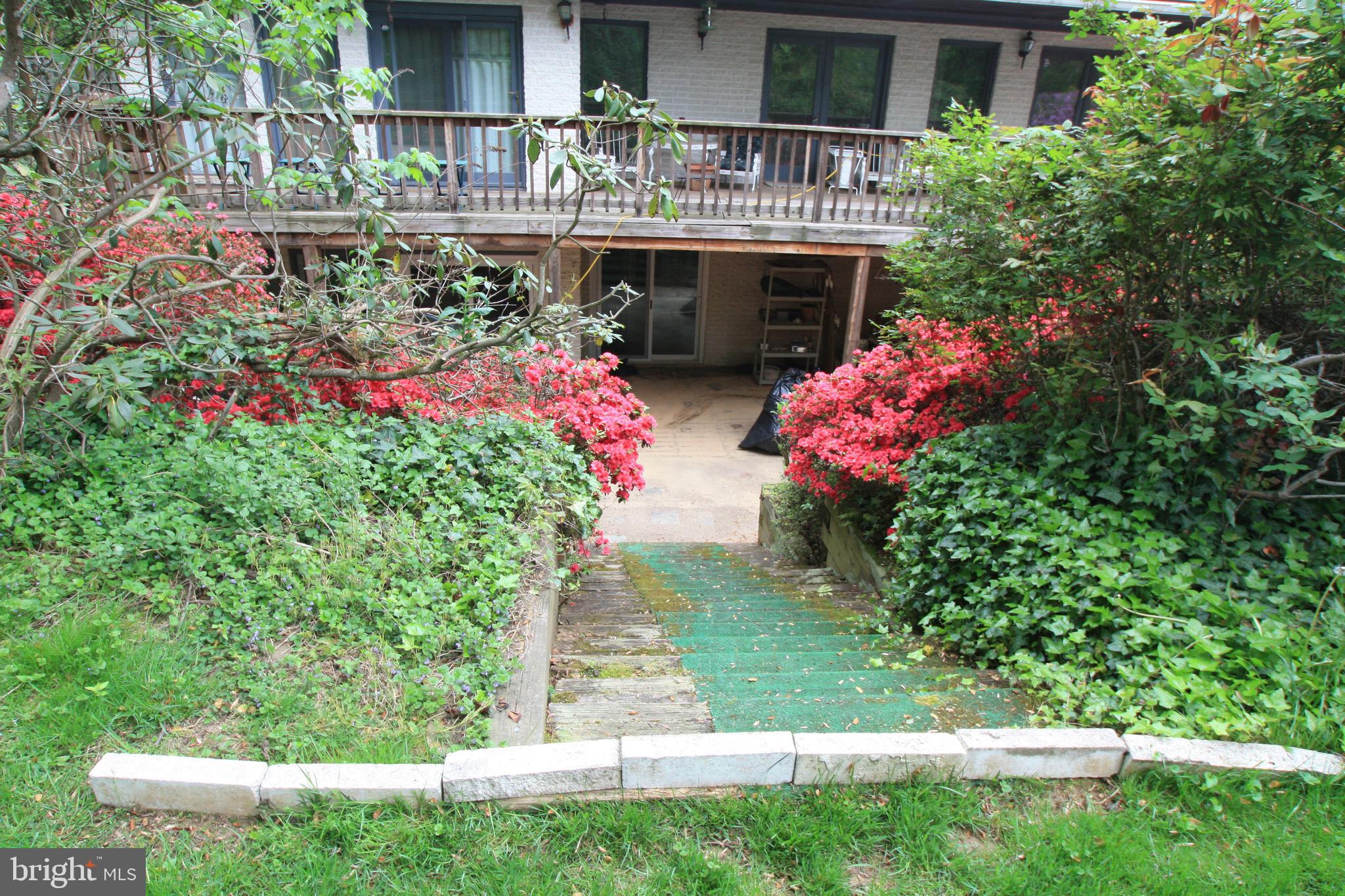 FAWSETT FARMS MANOR - Residential