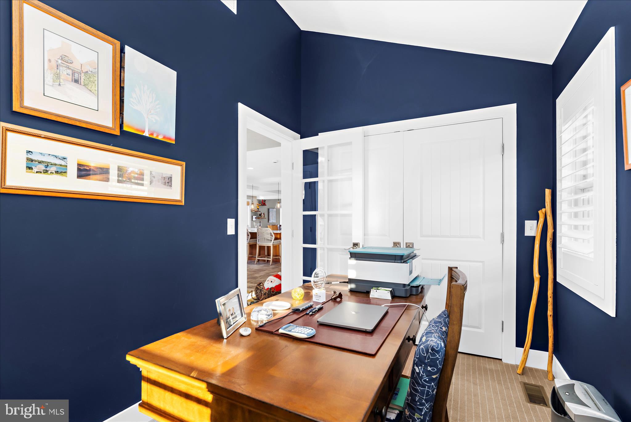 MIDDLE RIVER - Residential