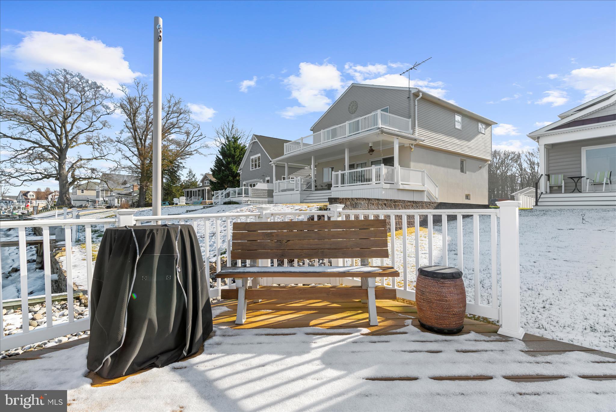 MIDDLE RIVER - Residential