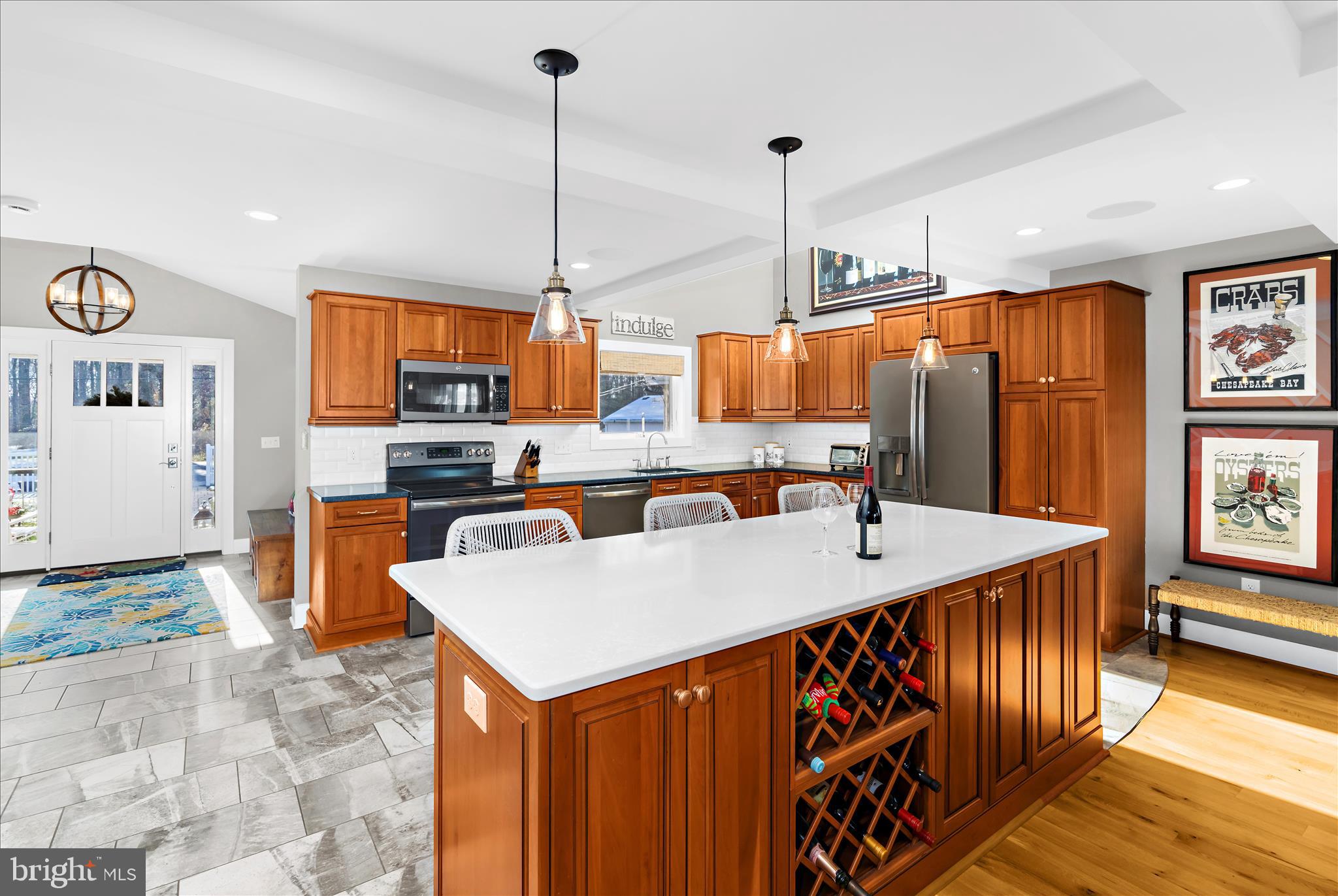 MIDDLE RIVER - Residential