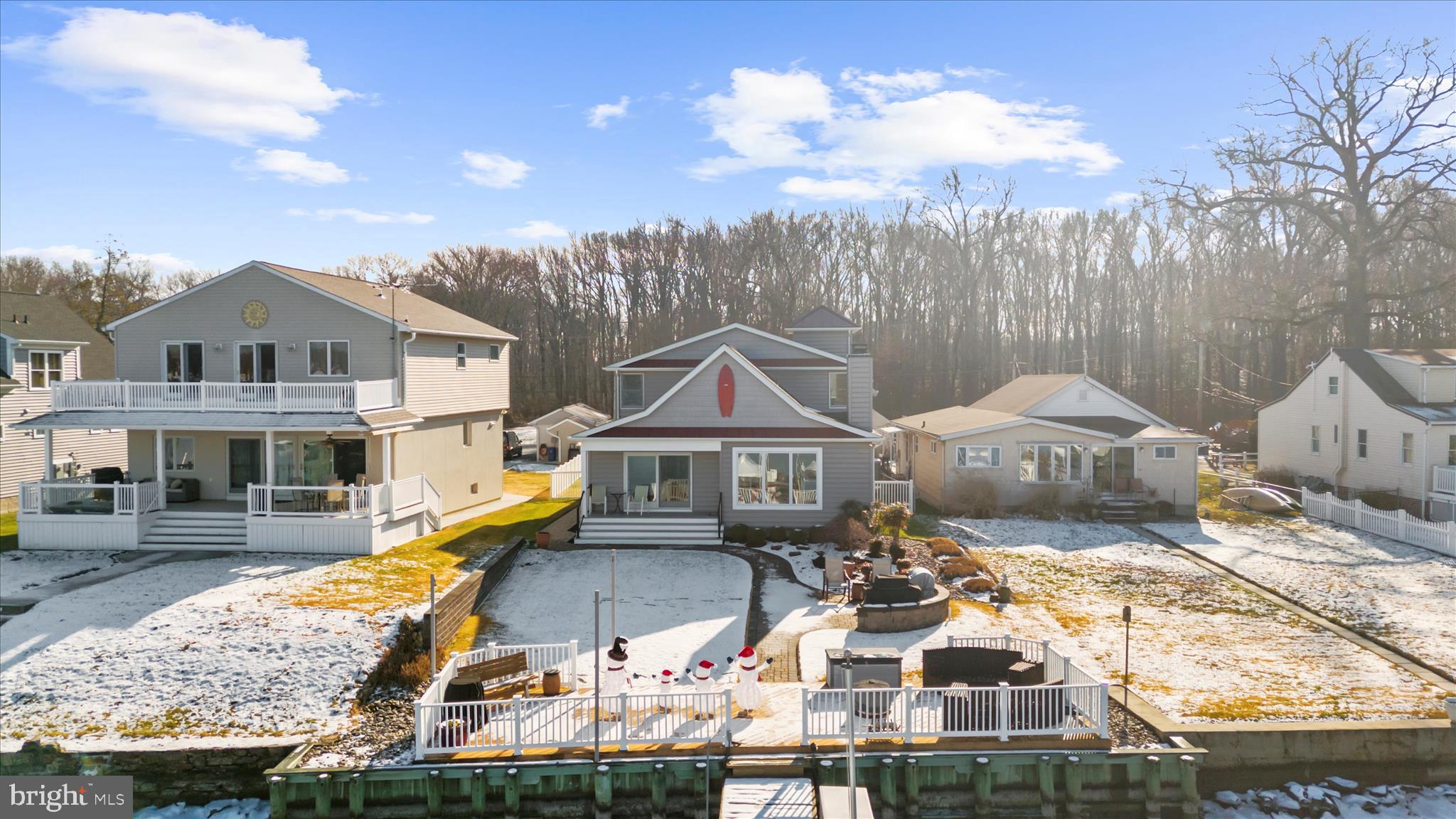 MIDDLE RIVER - Residential