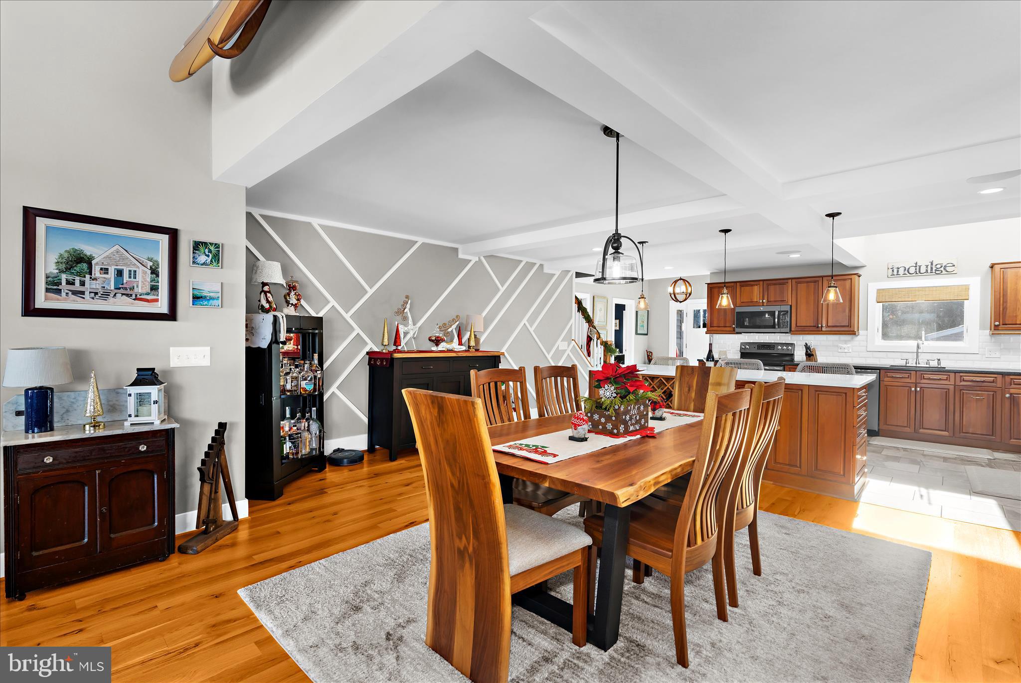 MIDDLE RIVER - Residential