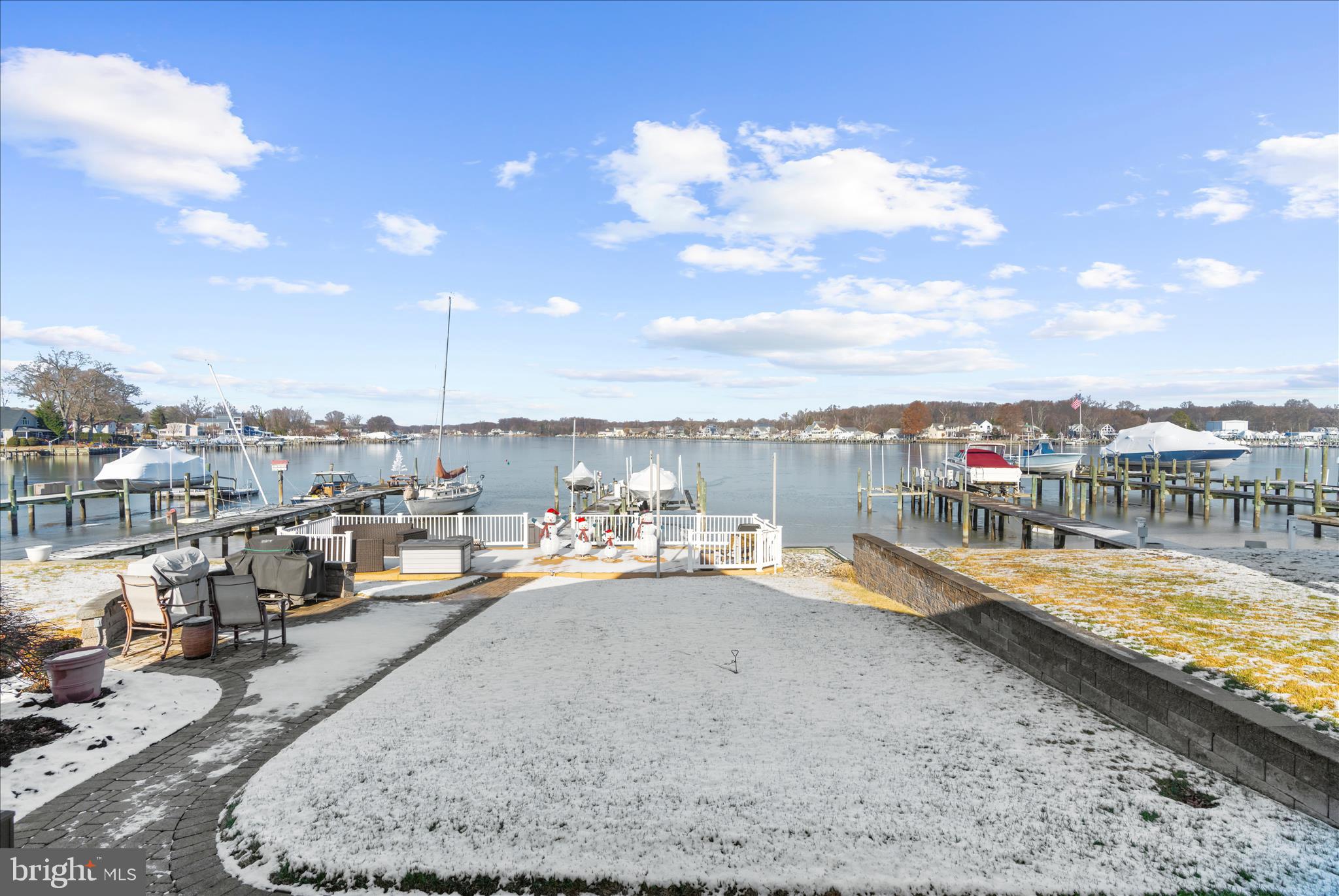 MIDDLE RIVER - Residential