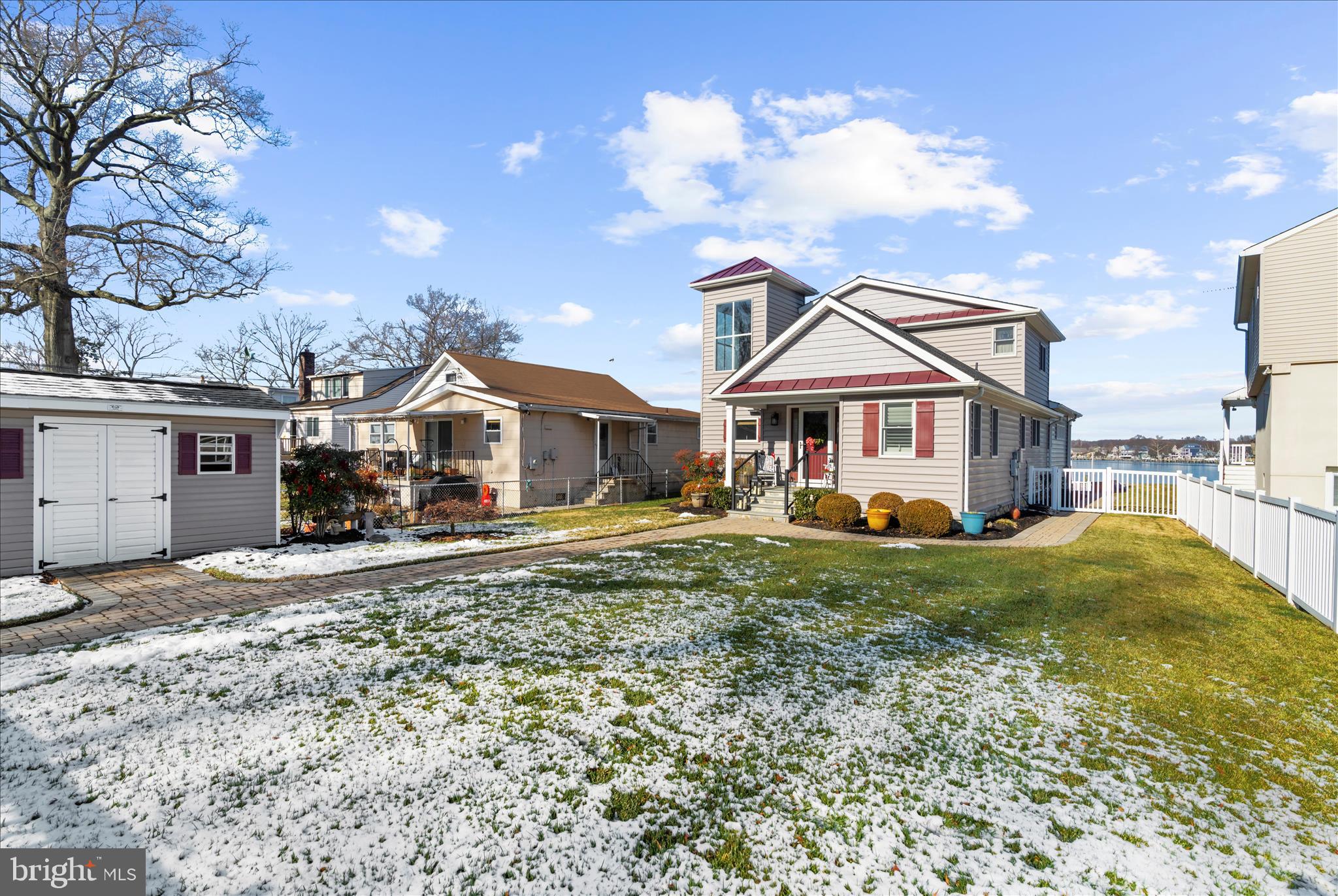 MIDDLE RIVER - Residential