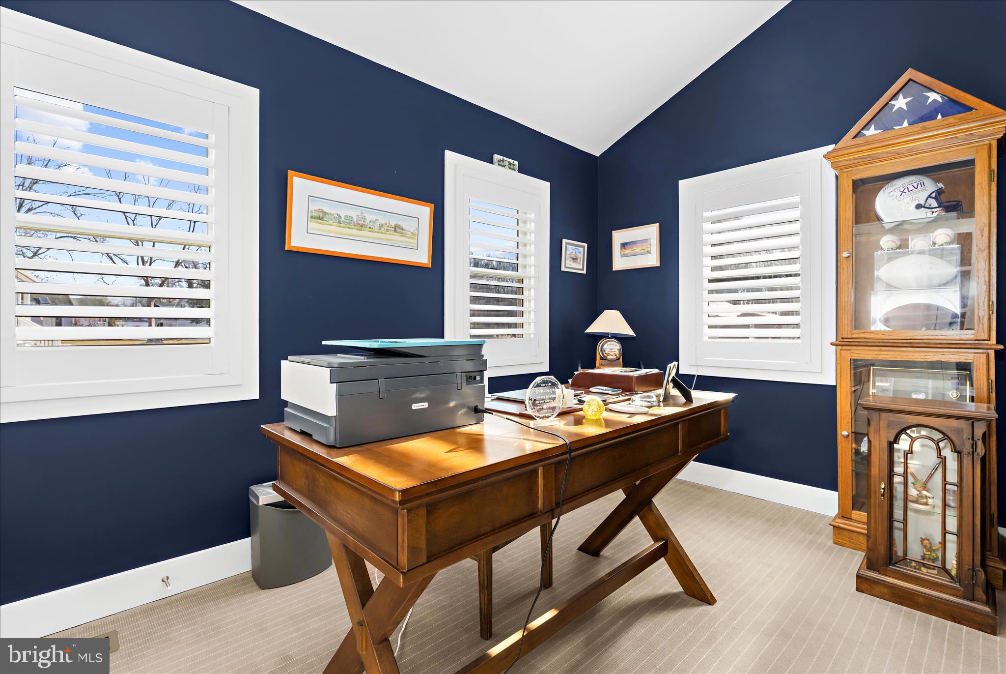 MIDDLE RIVER - Residential